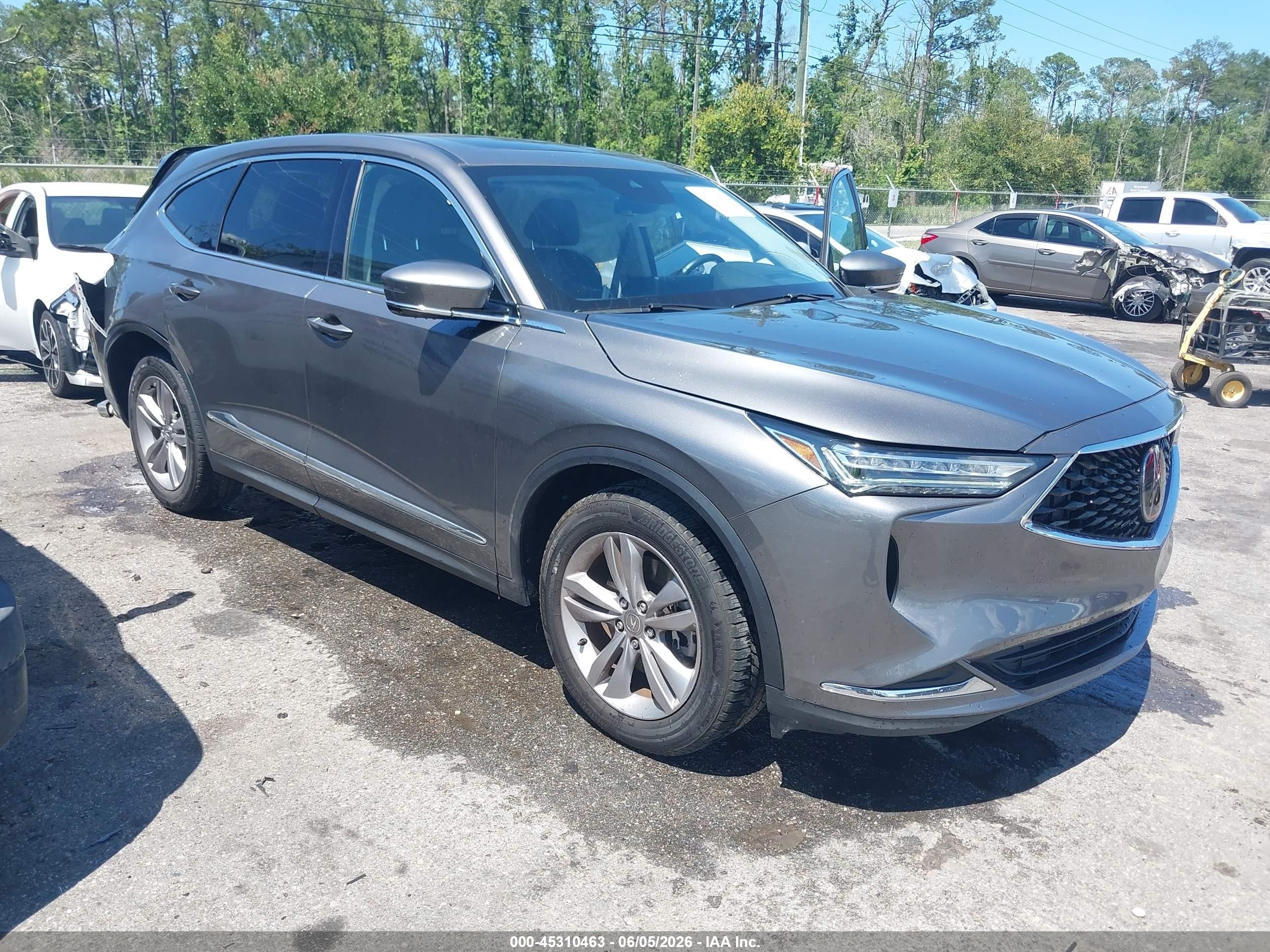 2022 Acura MDX, VIN 5J8YD9H35NL009181 — Rear end