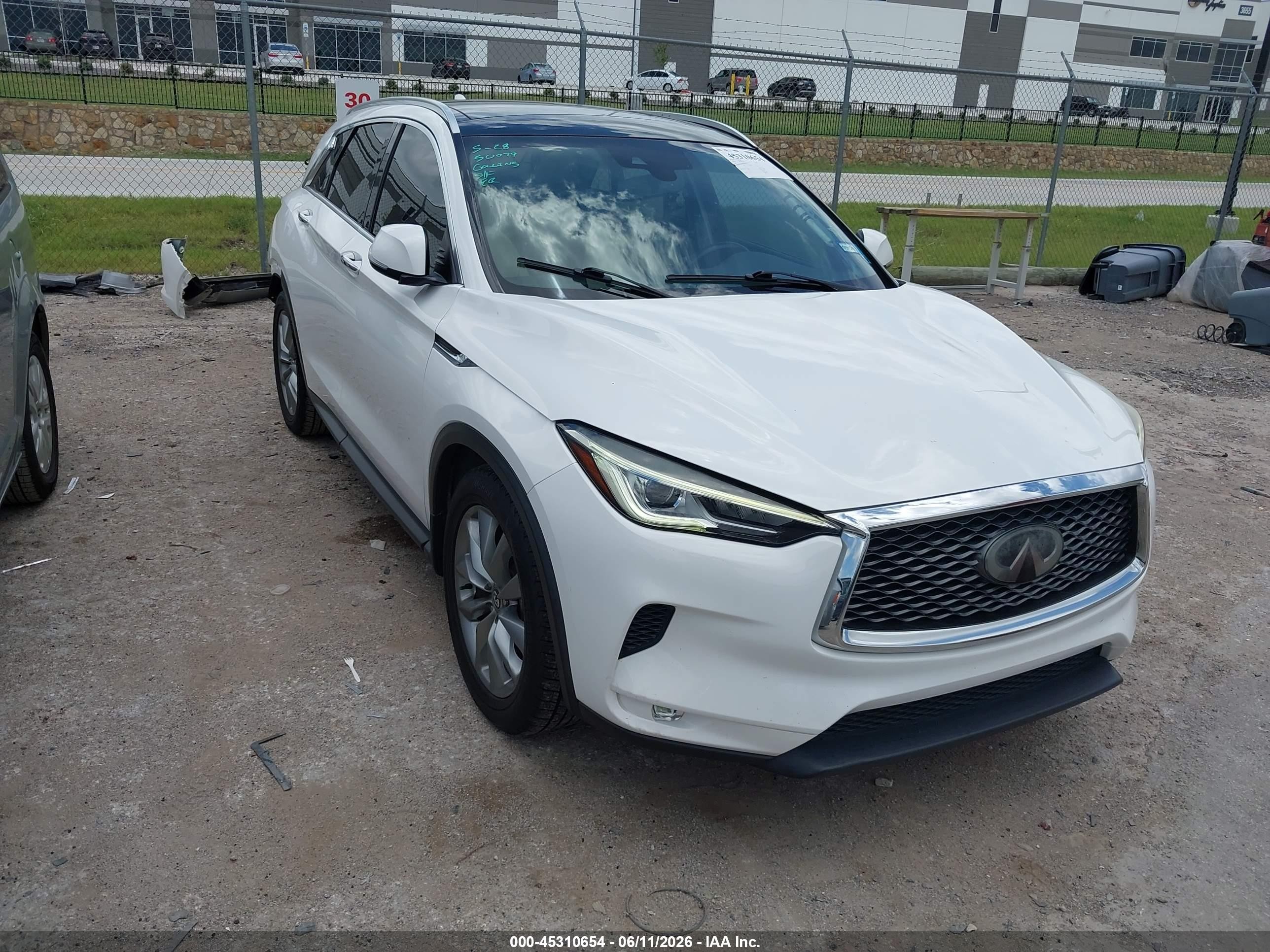 2019 Infiniti QX50 Luxe, VIN 3PCAJ5M17KF148152 — Rear end