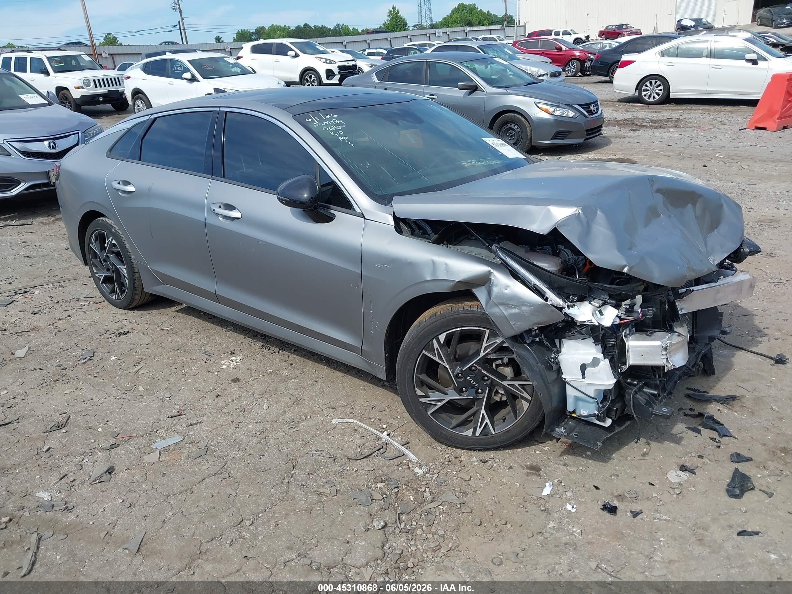 2025 Kia K5 GT-Line, VIN KNAG64J74S5380642 — Перед