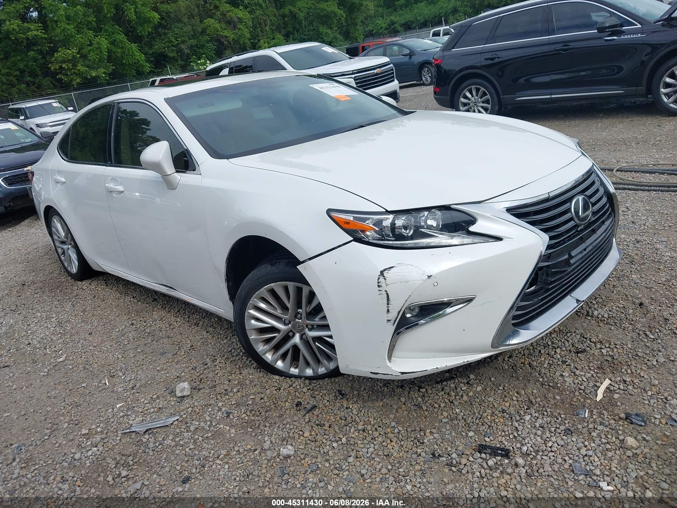 2016 Lexus ES 330, VIN JTHBK1GG9G2225607 — All over