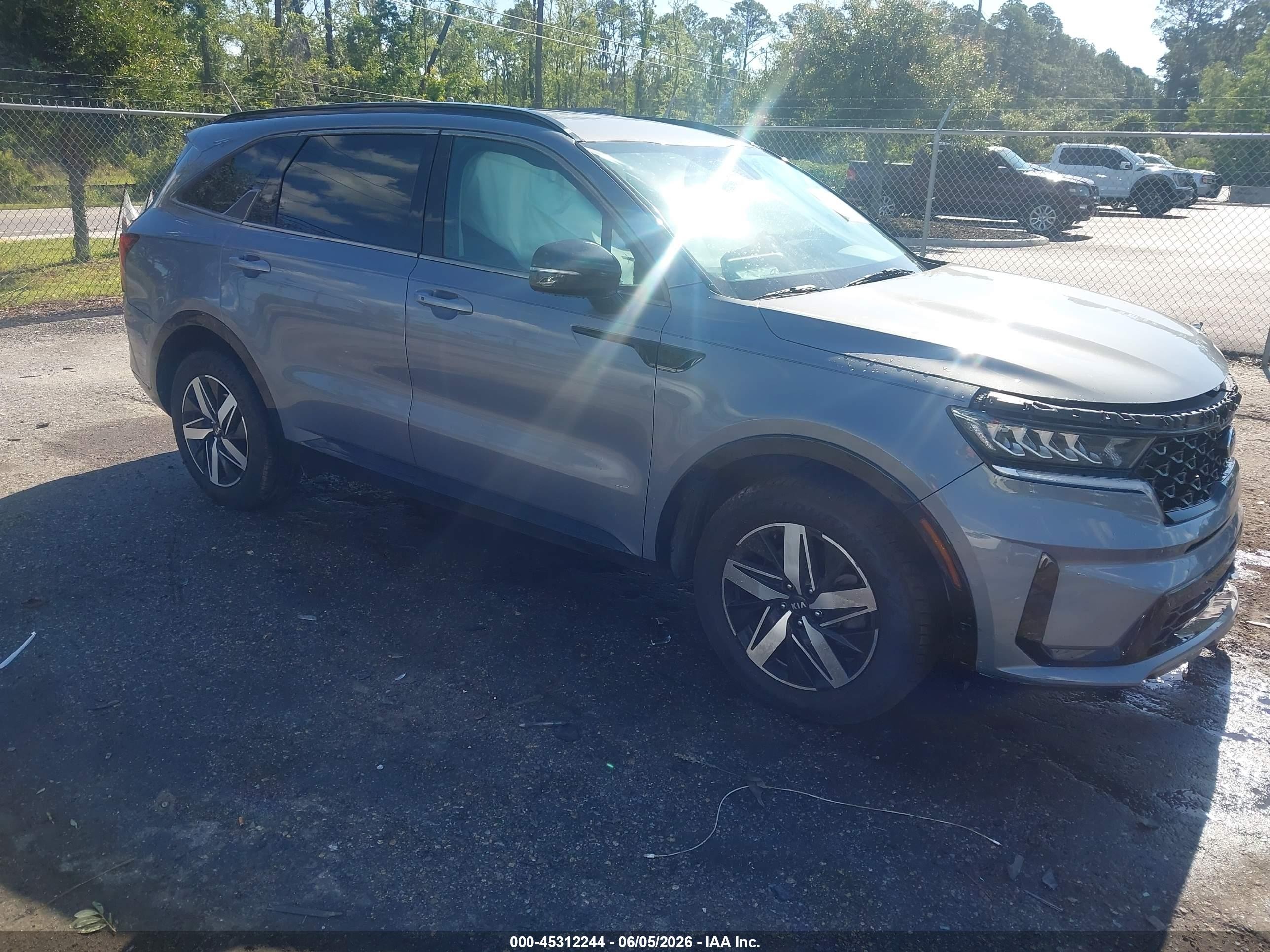 2021 Kia Sorento S, VIN 5XYRL4LC5MG041817 — Перед