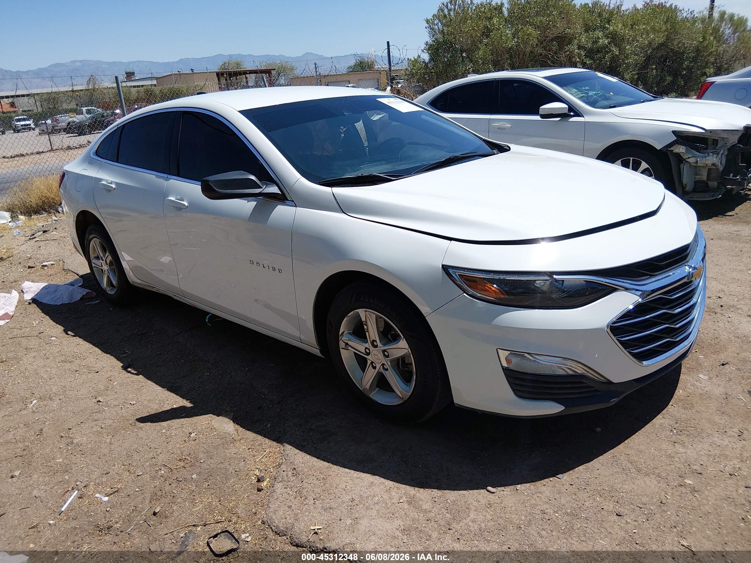 2023 Chevrolet Malibu LS, VIN 1G1ZB5STXPF123116 — Бок