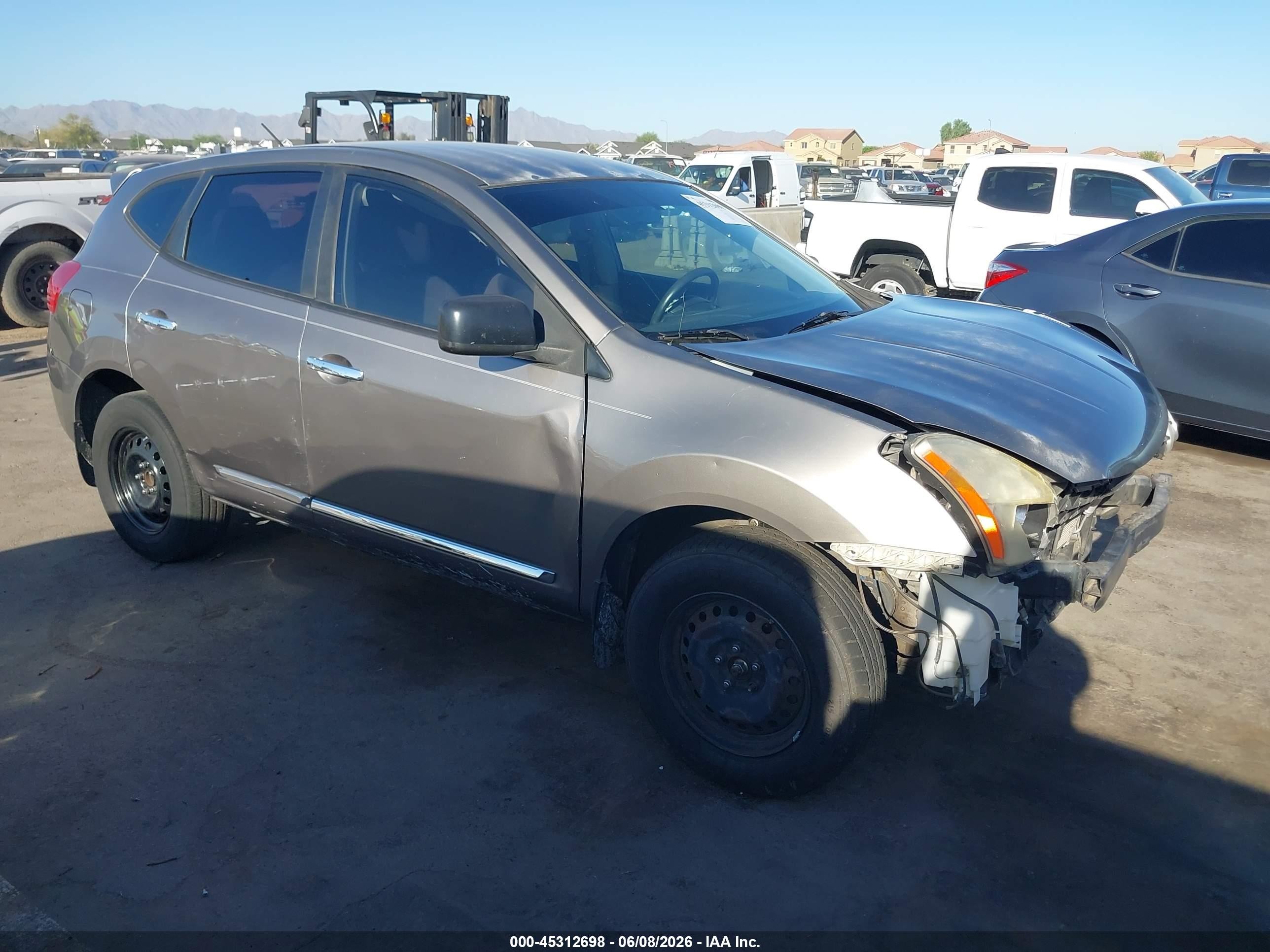 2011 Nissan Rogue SV, VIN JN8AS5MT4BW150245 — Front end