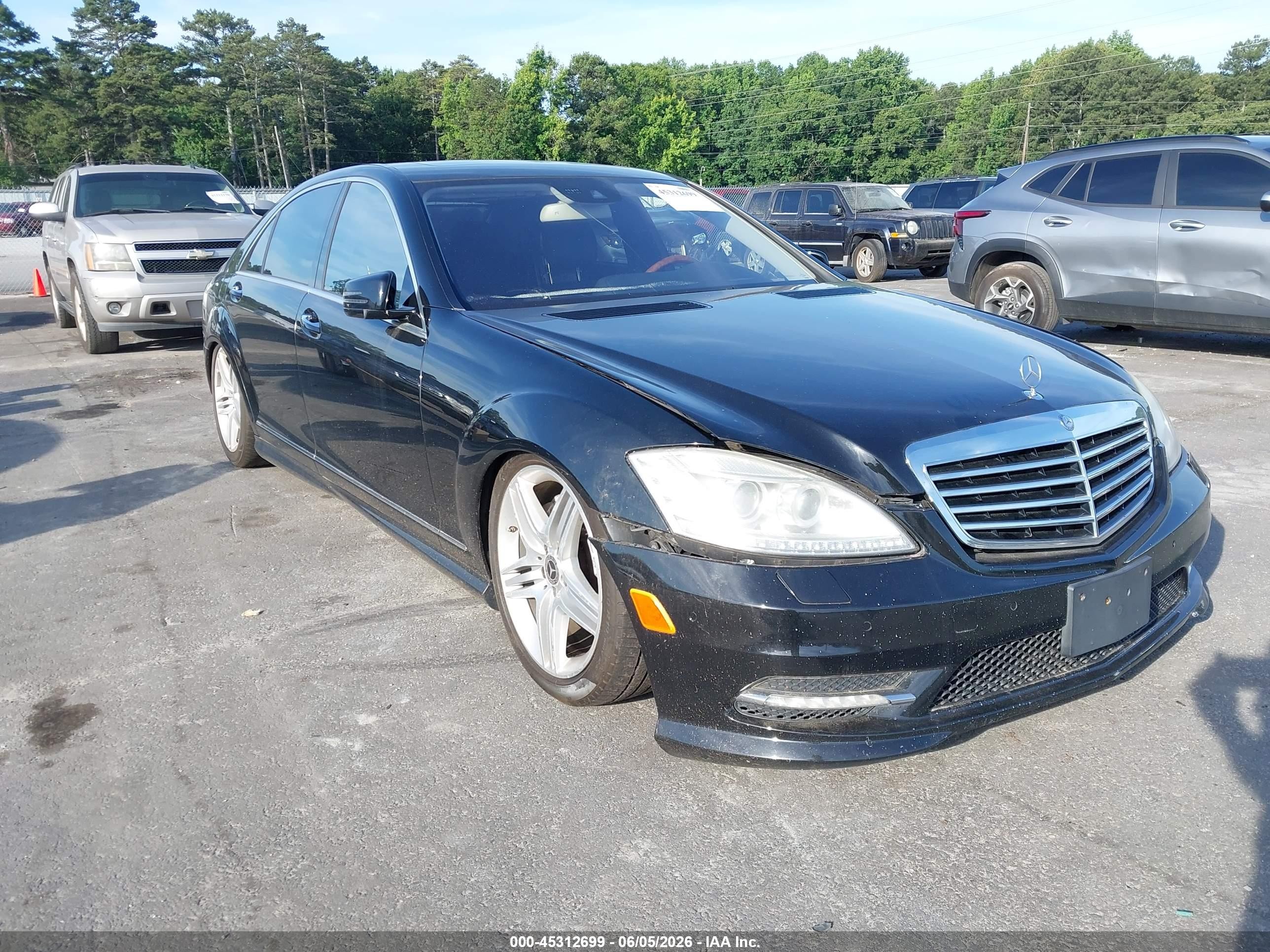 2013 Mercedes-Benz S 550, VIN WDDNG7DB1DA503449 — Normal wear