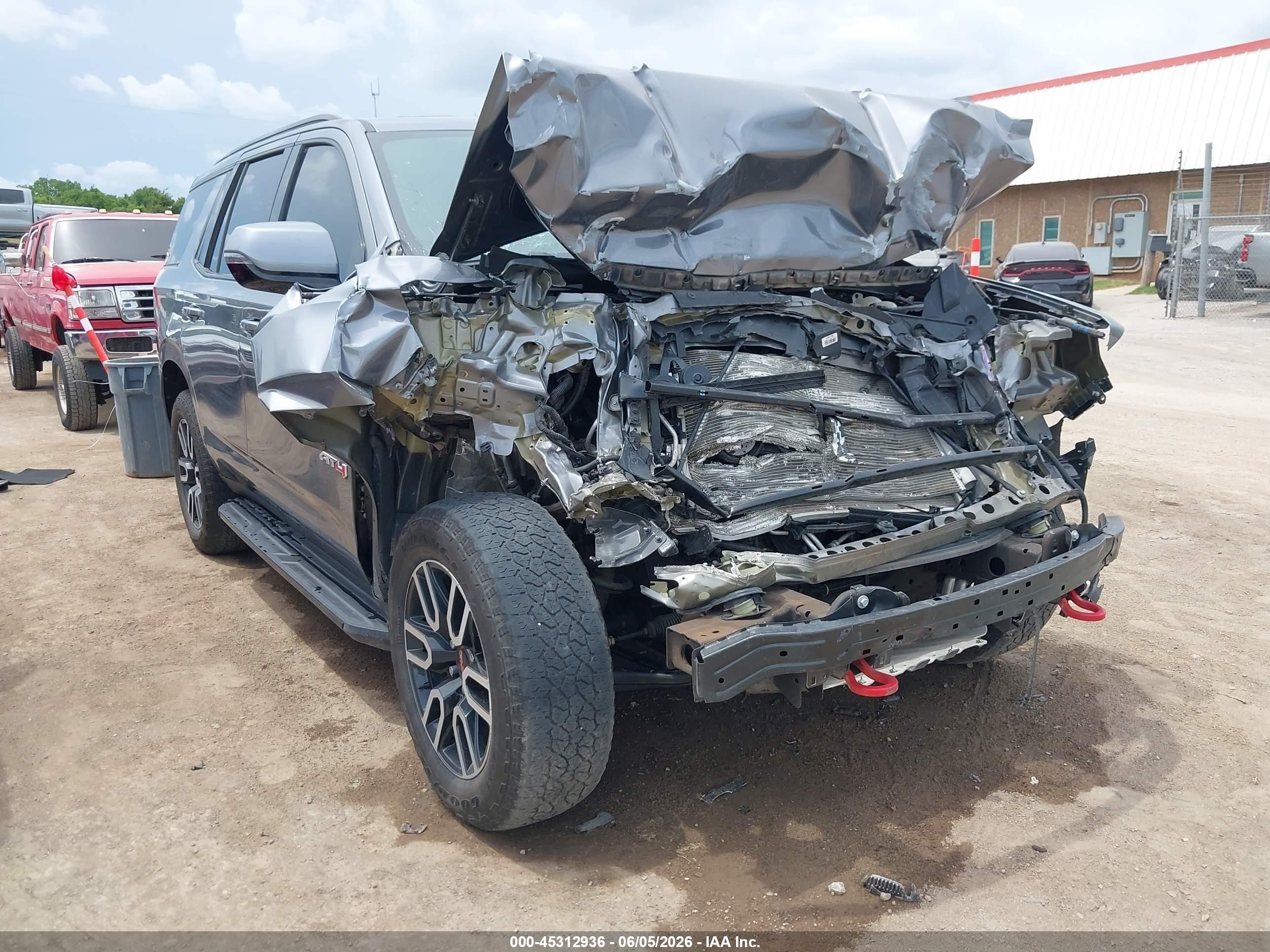 2022 GMC Yukon AT4, VIN 1GKS2CKD6NR157513 — Front end