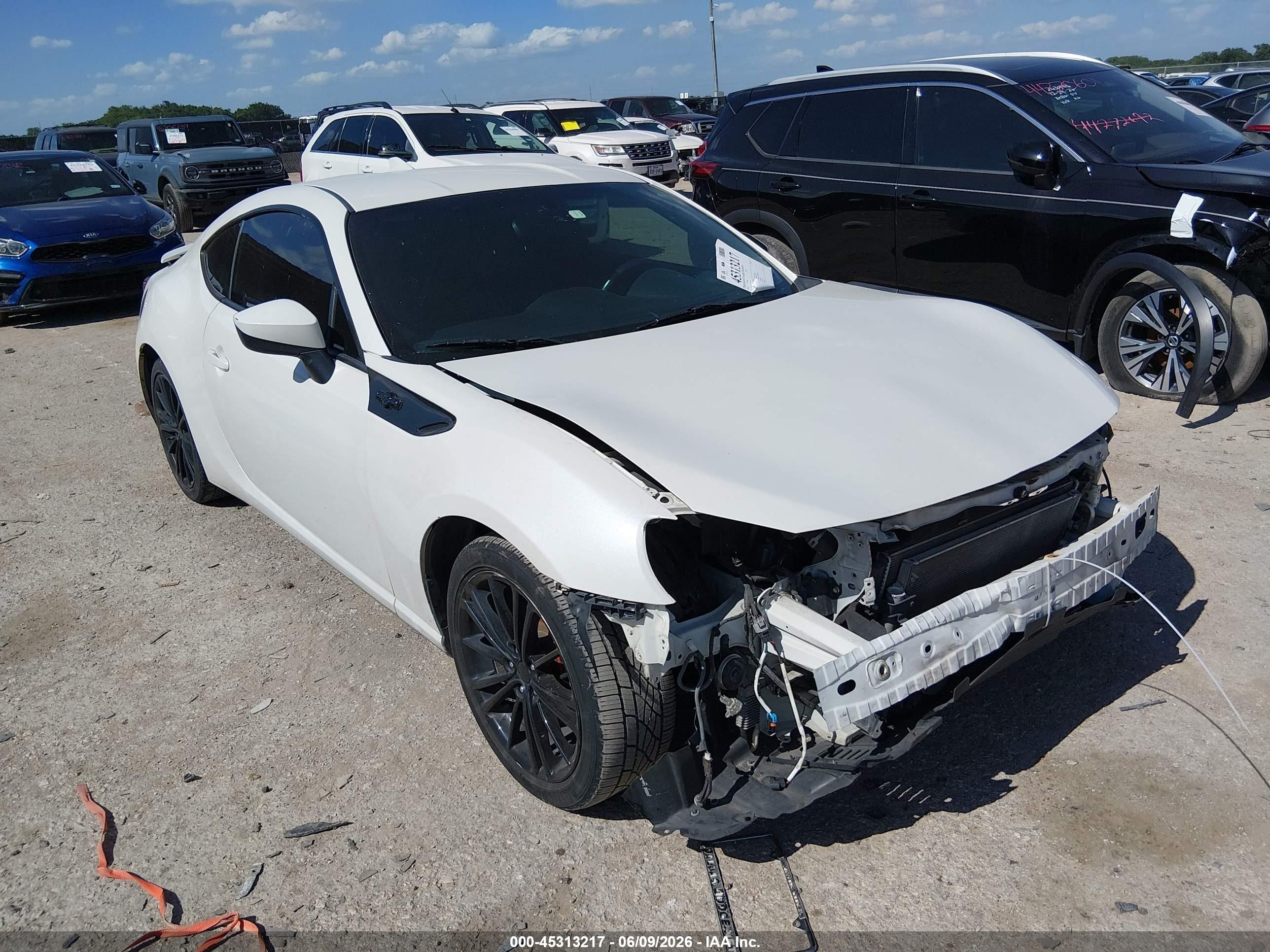 2016 Scion FR-S, VIN JF1ZNAA18G8708052 — Front end