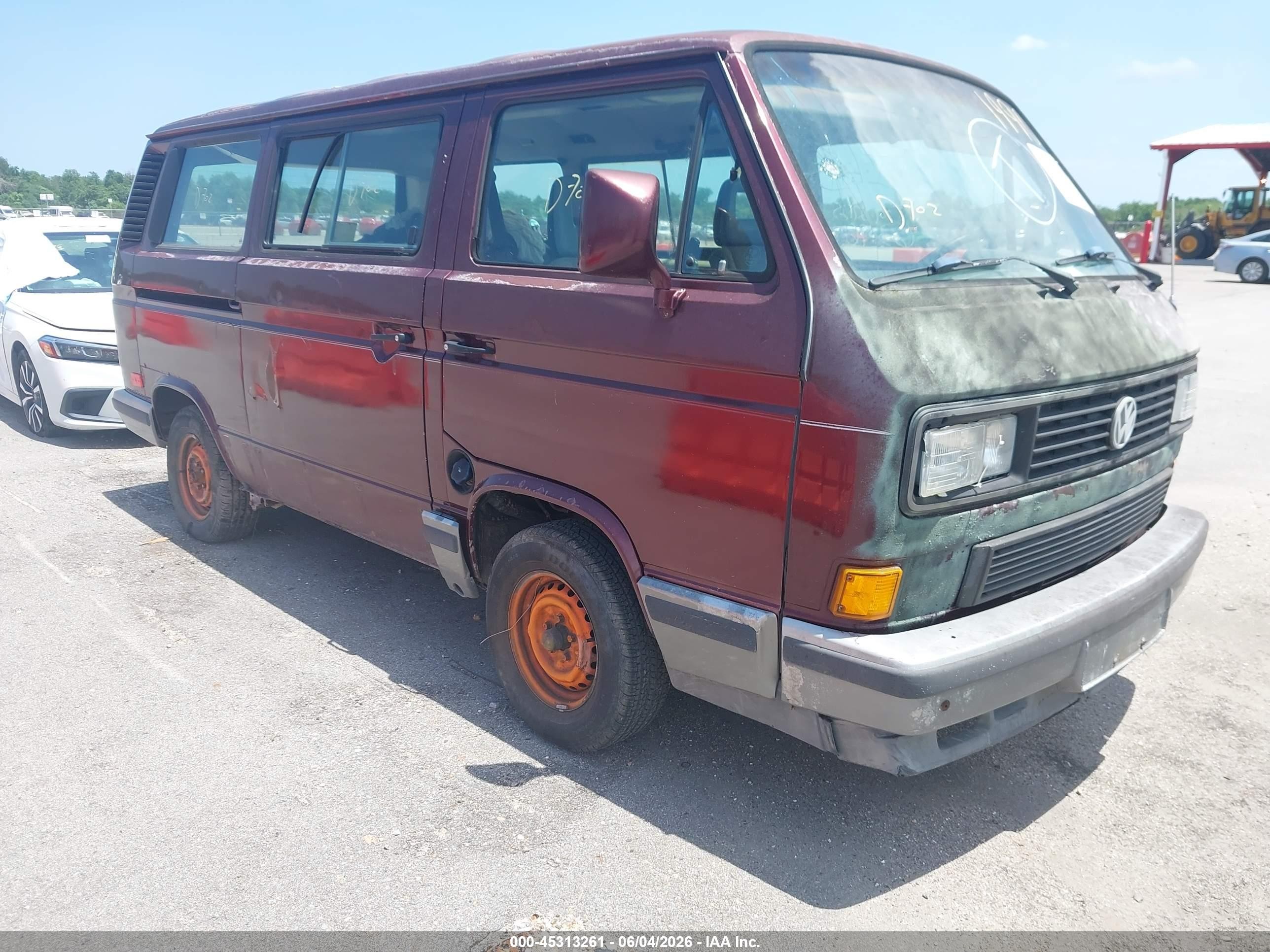 1990 Volkswagen Vanagon, VIN WV2YB0259LH051641 — По всему кузову
