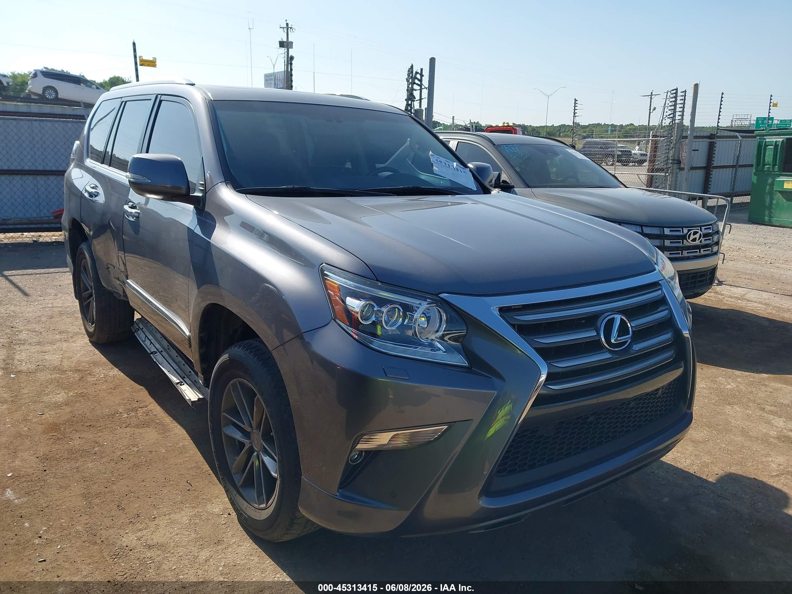 2018 Lexus GX 460 Premium, VIN JTJBM7FX4J5197752 — Side