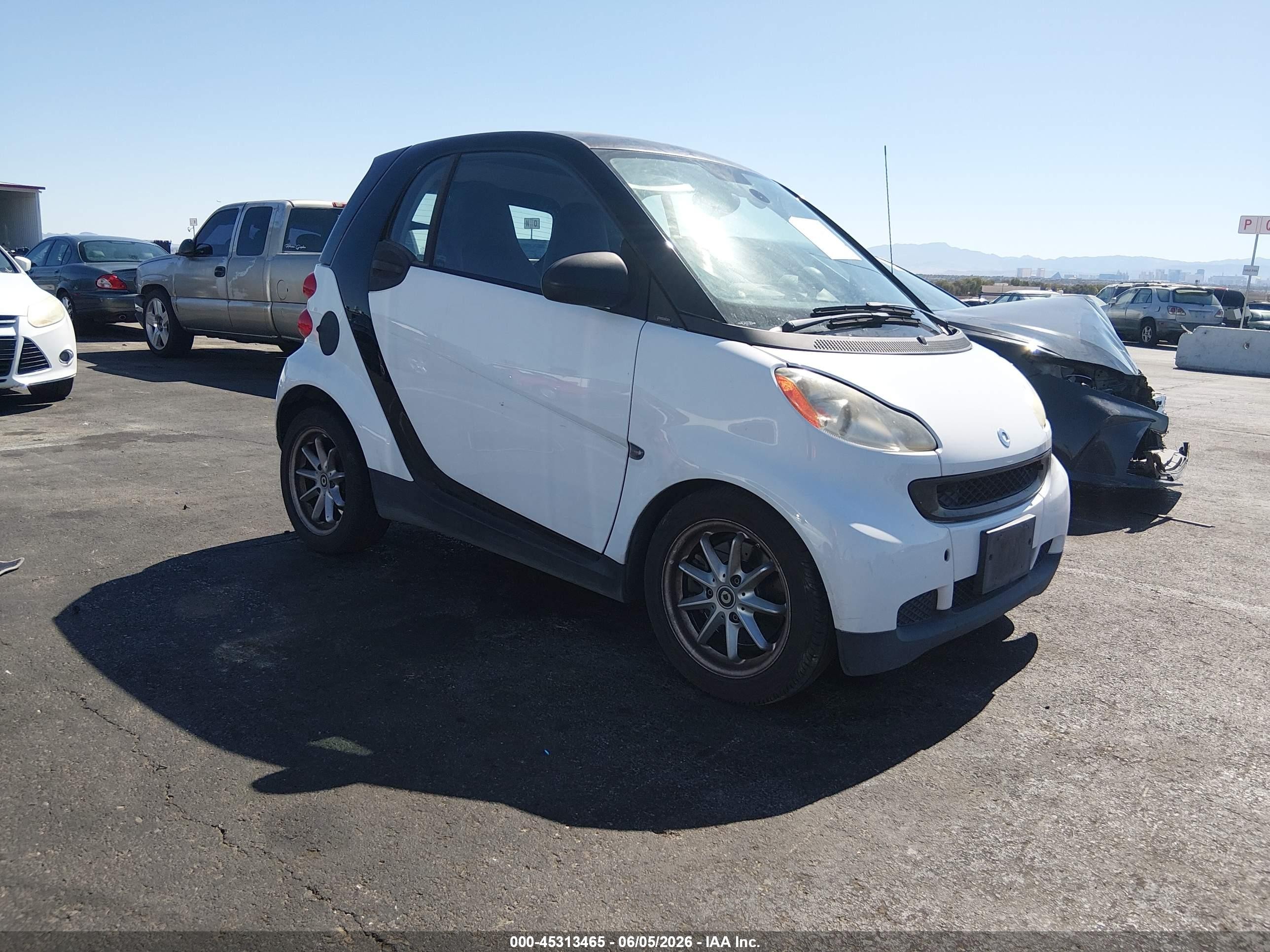 2008 Smart fortwo Pure, VIN WMEEJ31X08K163250 — Обычный износ
