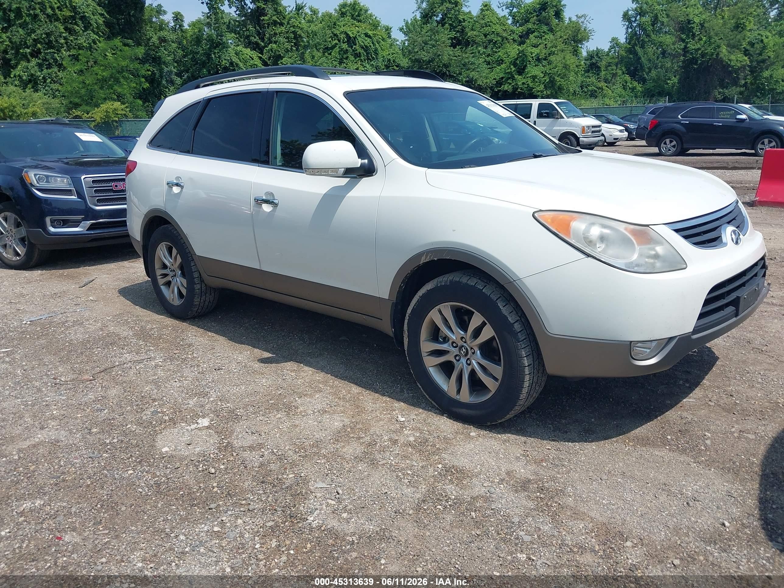 2012 Hyundai Veracruz Limited, VIN KM8NUDCC6CU186255 — Front end