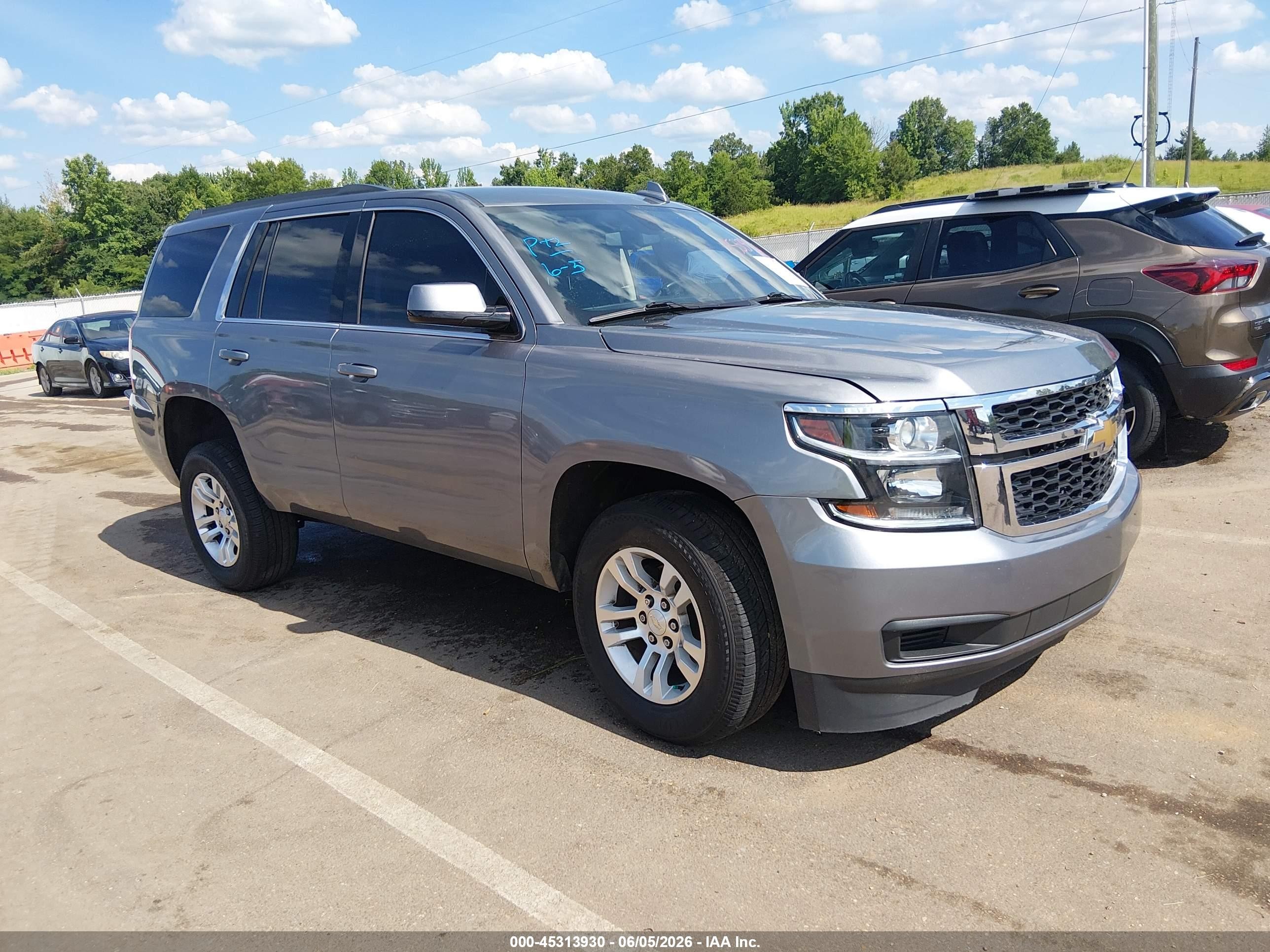 2020 Chevrolet Tahoe LS, VIN 1GNSCAKC4LR104818 — Front end