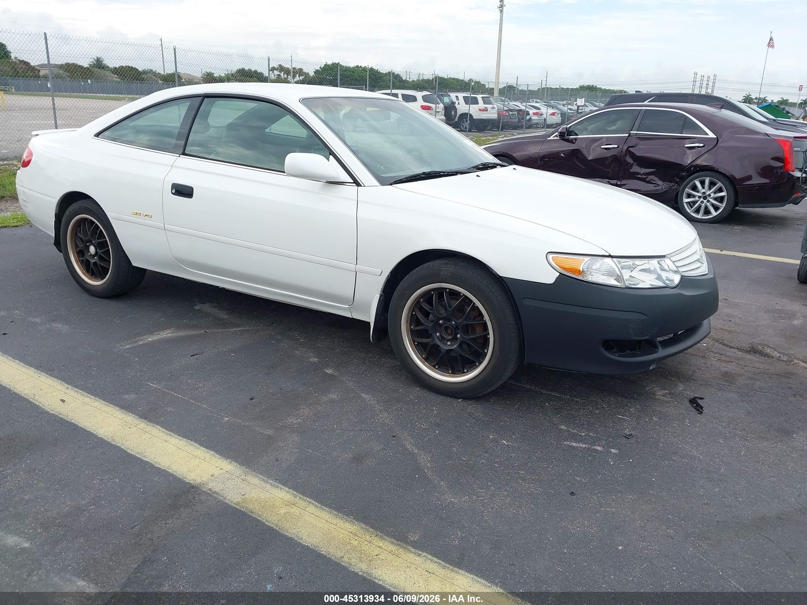 2002 Toyota Solara SE, VIN 2T1CF22P32C550870 — Rear end