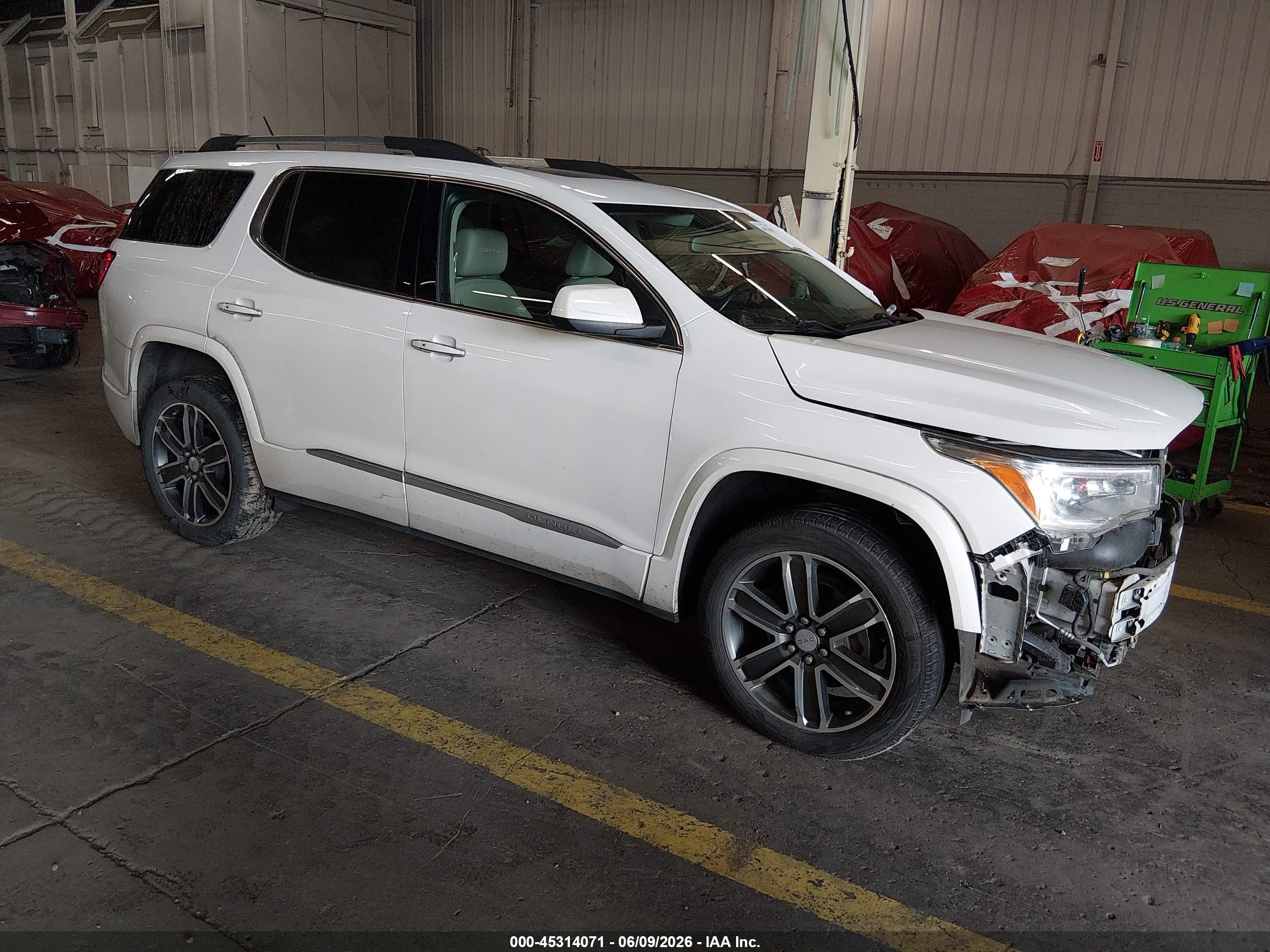 2019 GMC Acadia Denali, VIN 1GKKNXLS0KZ118911 — Фото с аукциона 1 of 19