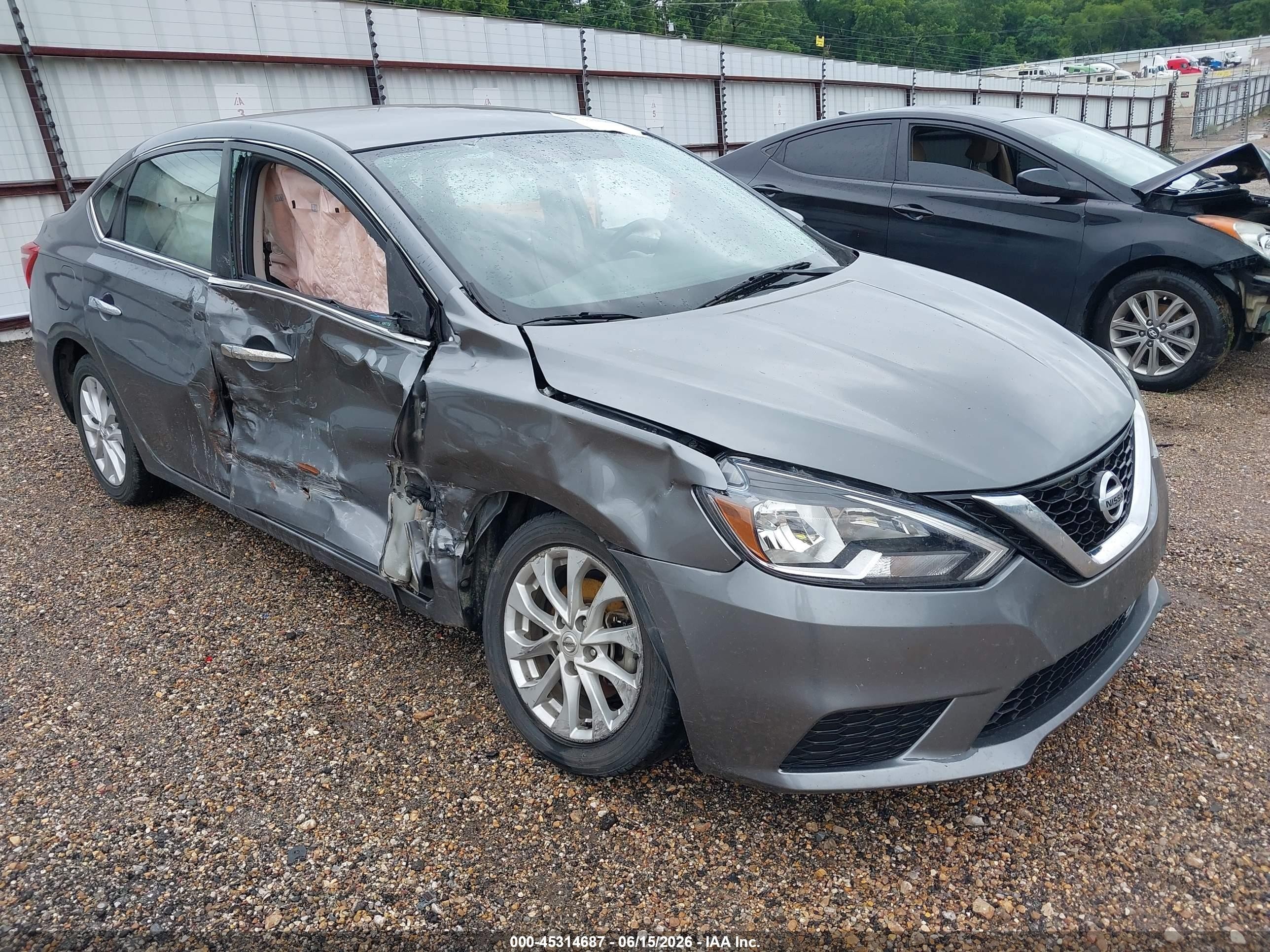 2019 Nissan Sentra SR, VIN 3N1AB7AP7KY285908 — Side