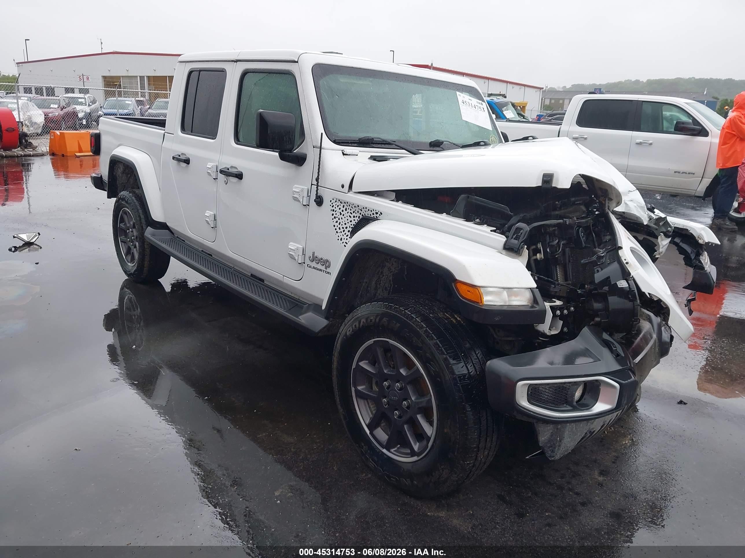 2022 Jeep Gladiator High Altitude, VIN 1C6HJTFG0NL136258 — Front end