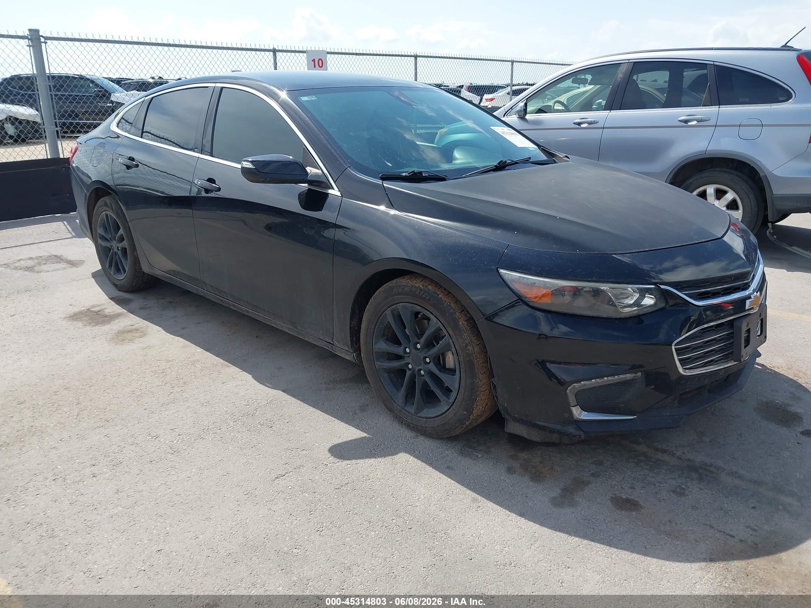2017 Chevrolet Malibu LT, VIN 1G1ZE5ST5HF128619 — Перед