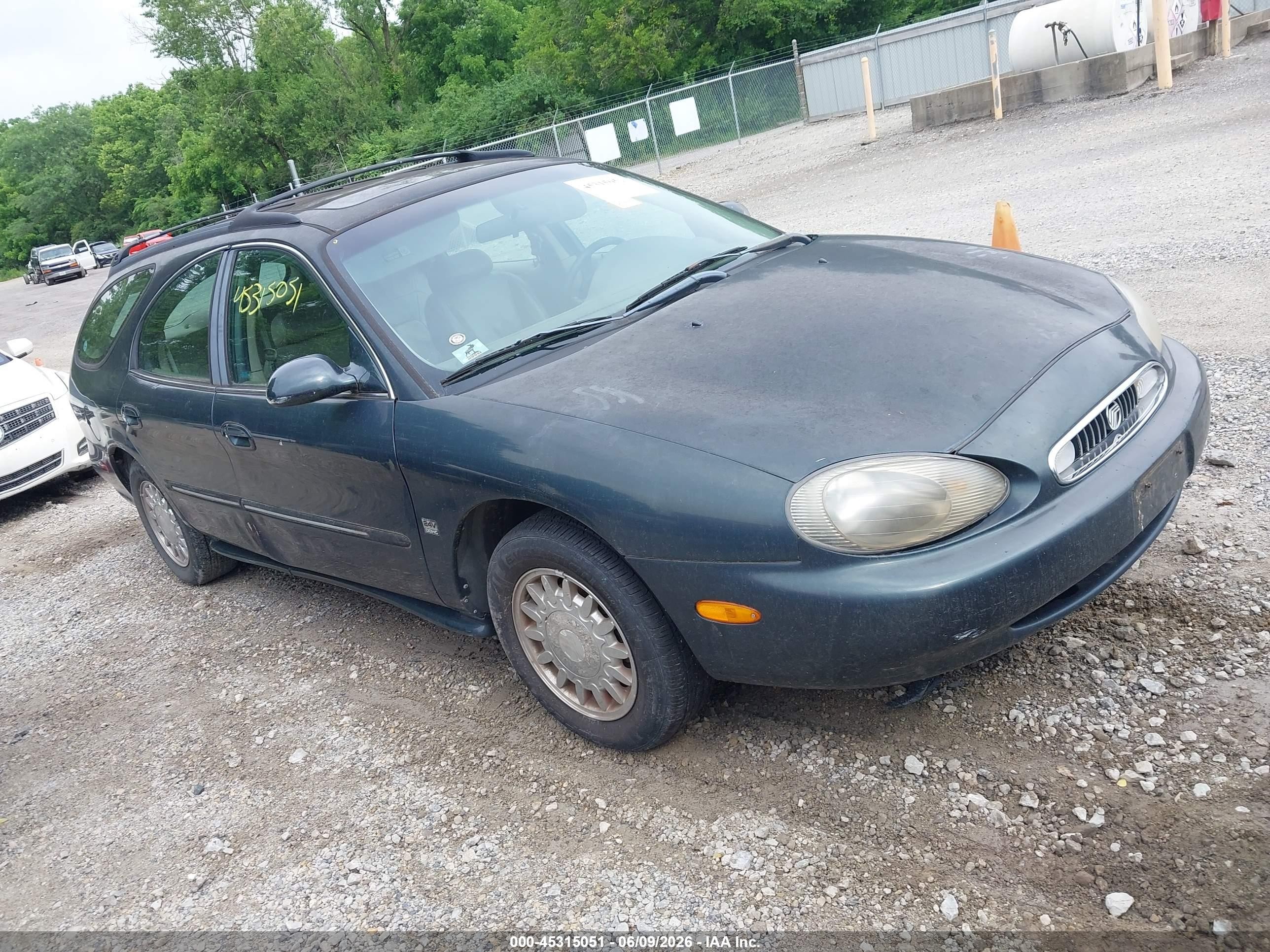 1998 Mercury Sable, VIN 1MEFM58S7WG621512 — Normal wear
