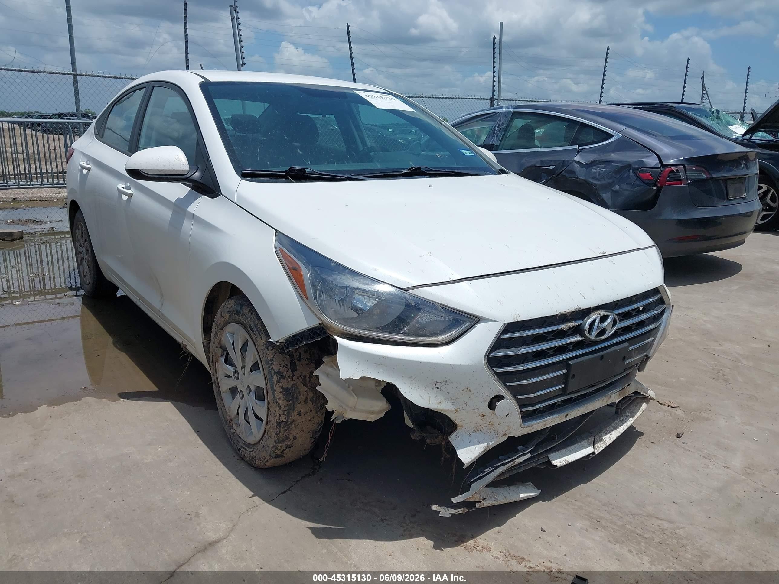 2021 Hyundai Accent SE, VIN 3KPC24A63ME140655 — Front end