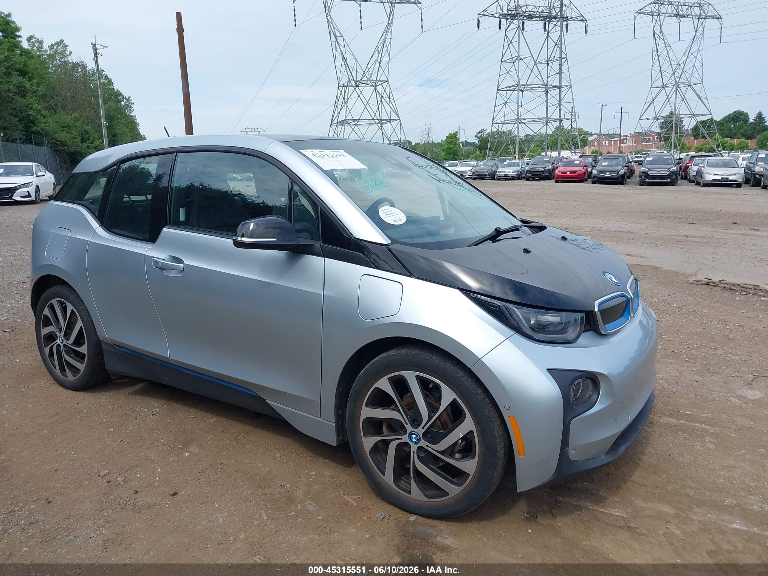 2015 BMW i3, VIN WBY1Z4C56FV503101 — Side