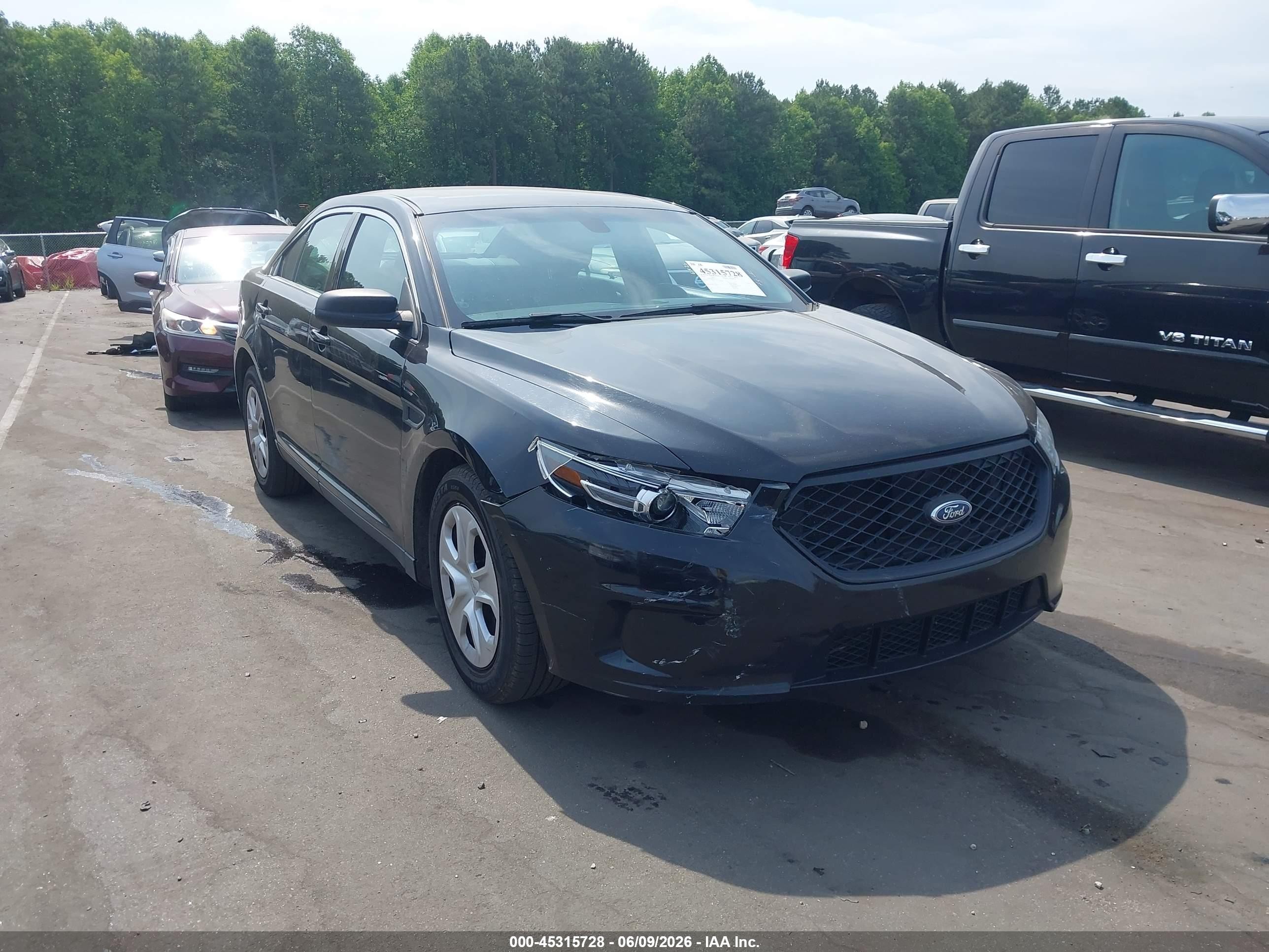 2019 Ford Police Interceptor, VIN 1FAHP2MK3KG103547 — Front end