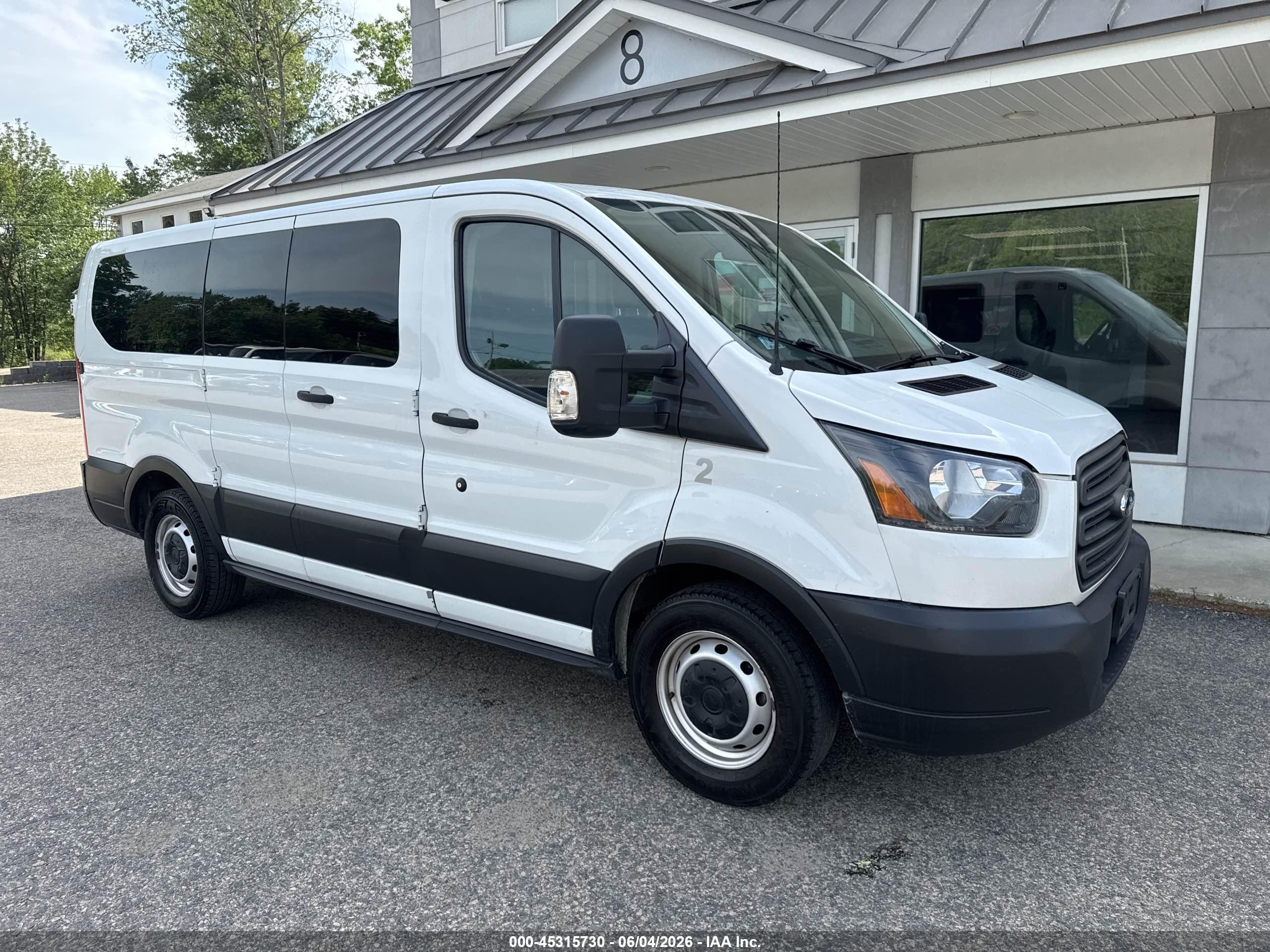 2019 Ford Transit Passenger XL, VIN 1FMZK1ZM6KKB28467 — Normal wear