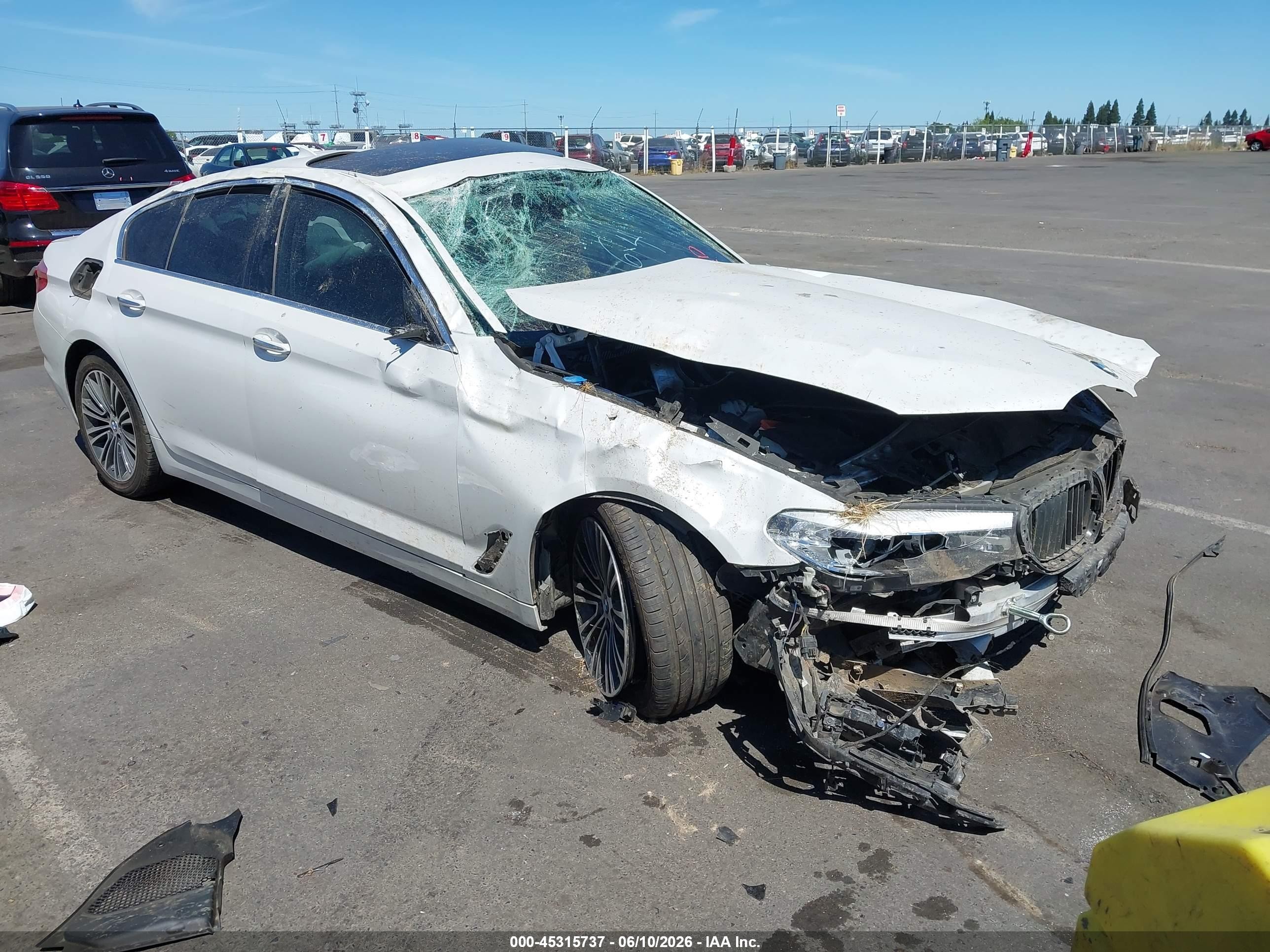 2018 BMW 5 Series 540i, VIN WBAJE5C58JG918403 — Rollover