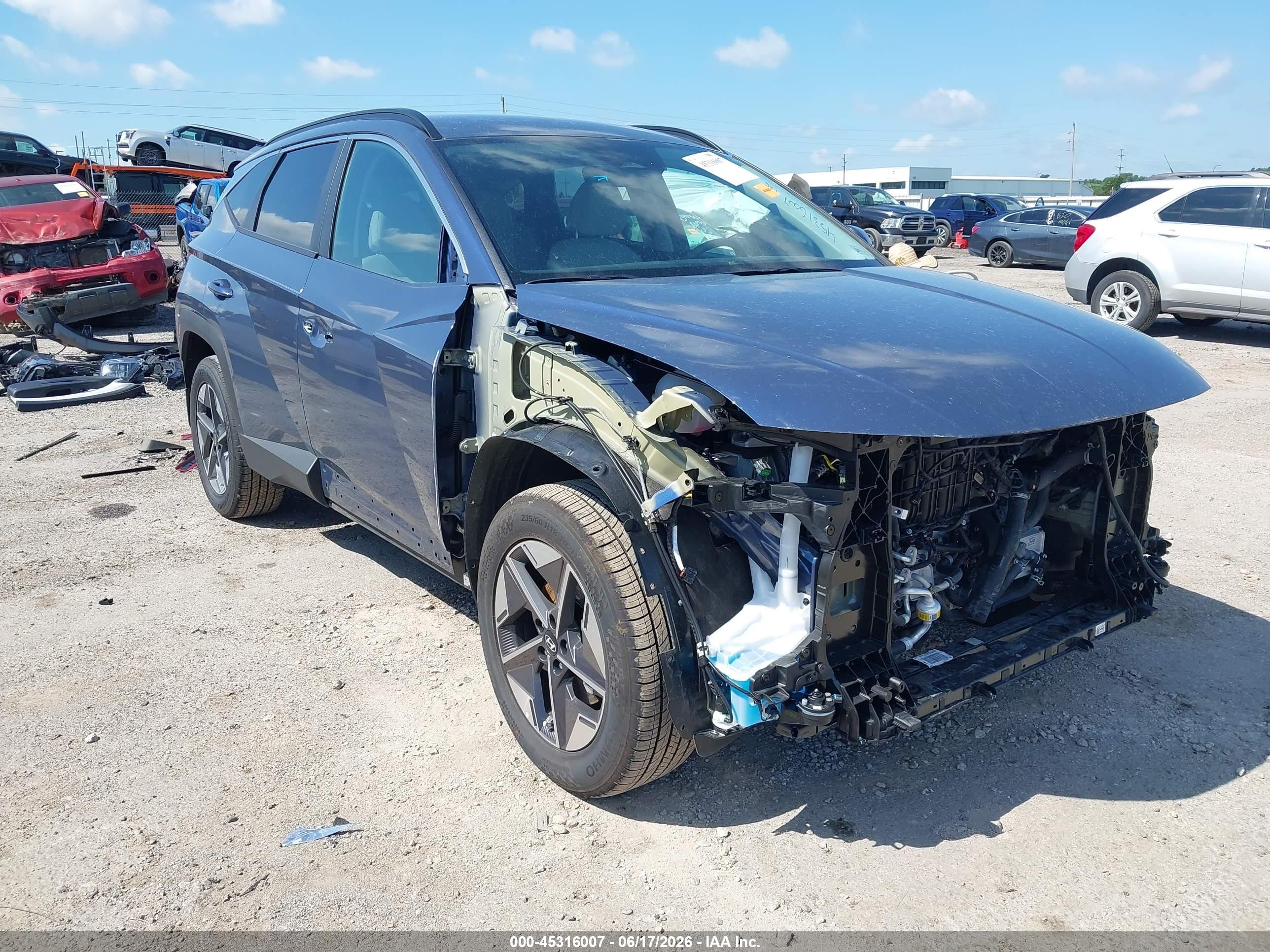 2026 Hyundai Tucson SEL, VIN 5NMJBCDE5TH709677 — Front end