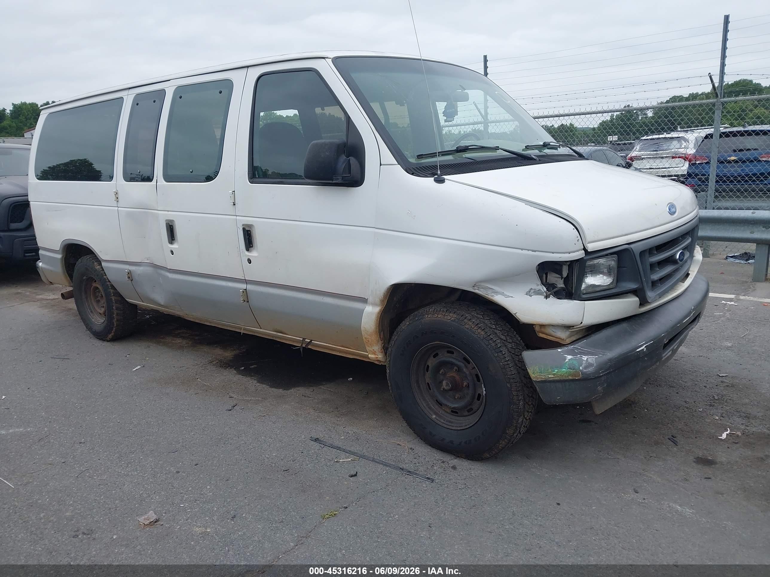 1996 Ford Econoline Cargo, VIN 1FMEE11H4THA05320 — All over