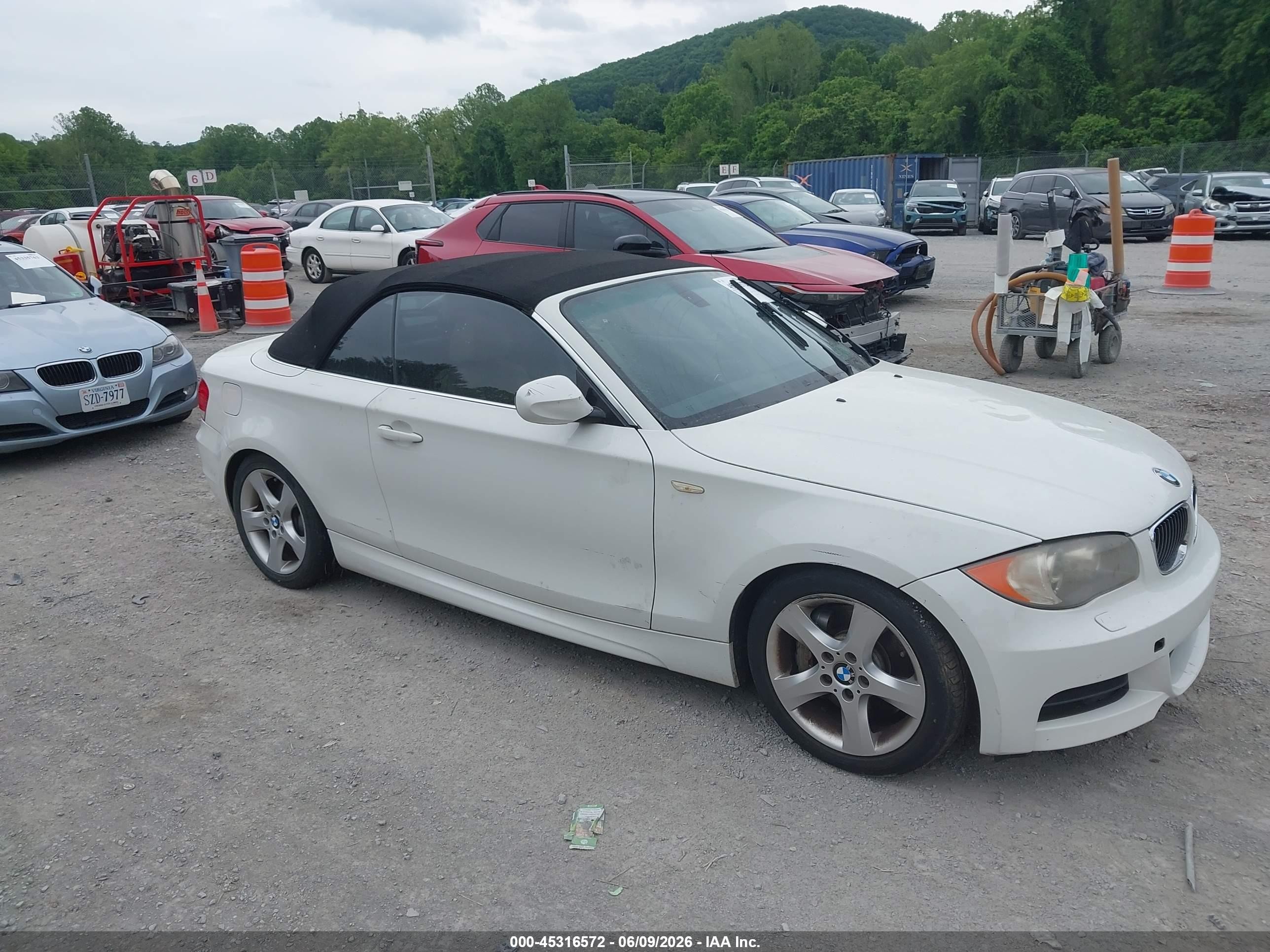 2011 BMW 1 Series 135i, VIN WBAUN7C56BVM25499 — Not stated