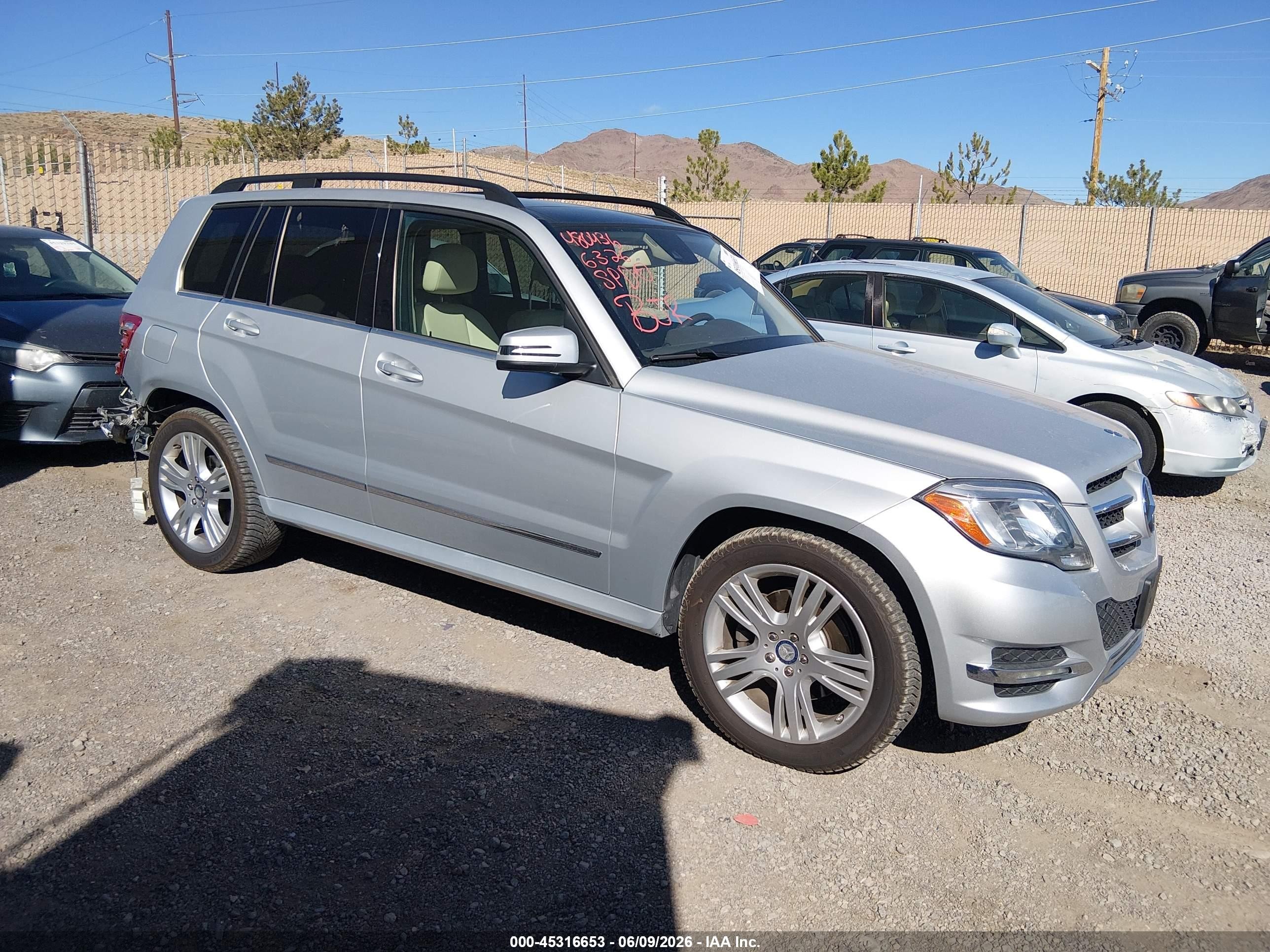 2014 Mercedes-Benz GLK 350, VIN WDCGG8JB5EG302580 — Rear end