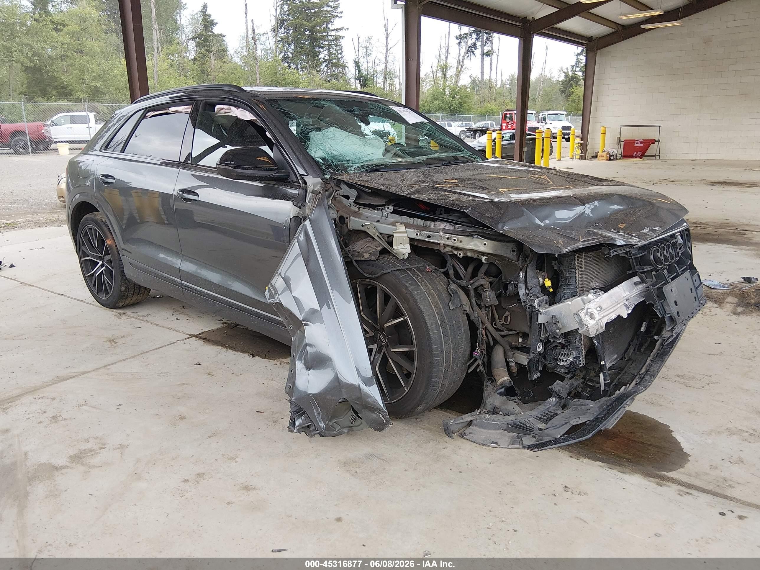 2021 Audi SQ8 Premium Plus, VIN WA1AWBF14MD011476 — Front end