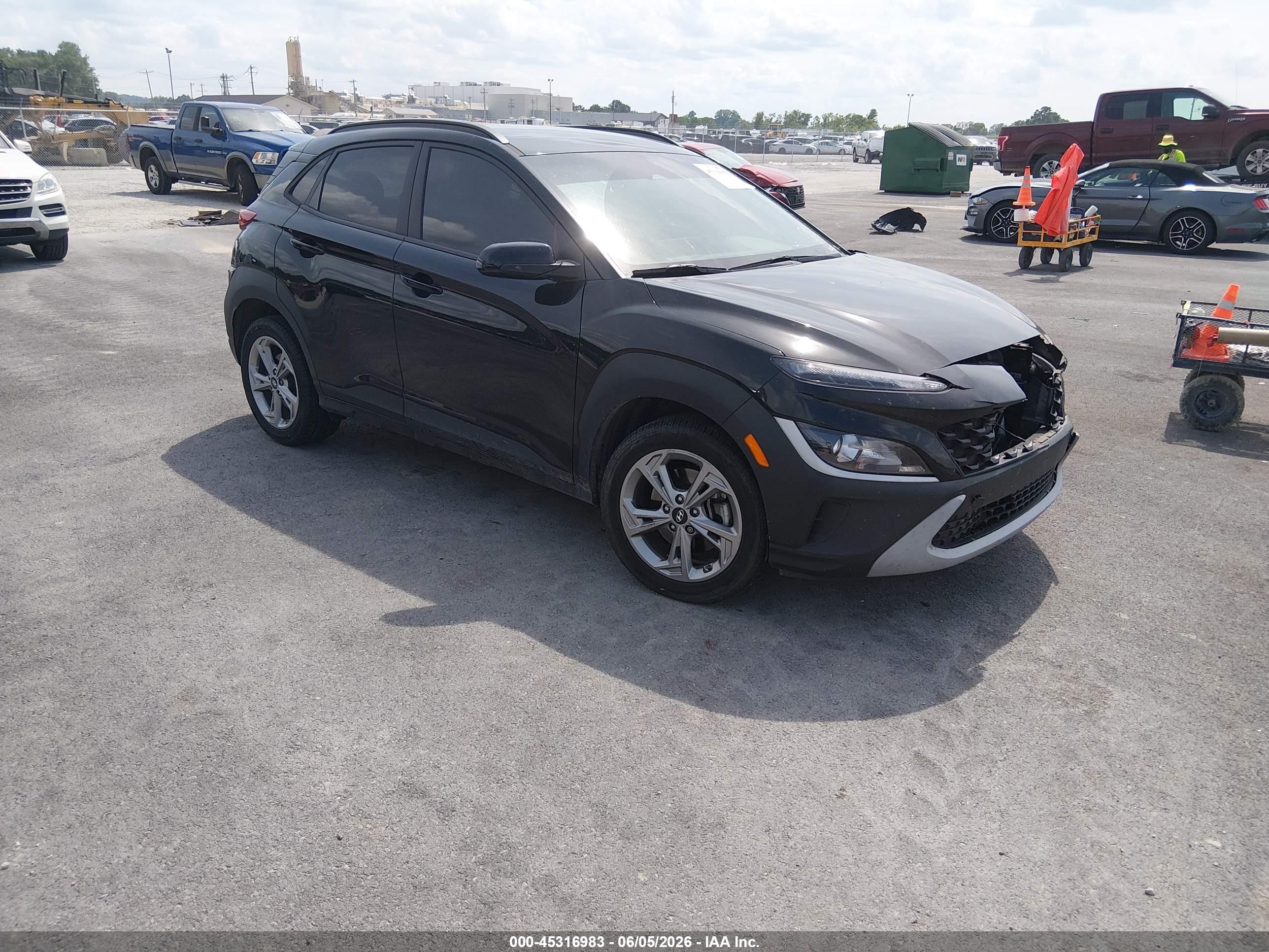 2023 Hyundai Kona SEL, VIN KM8K6CAB4PU936677 — Front end