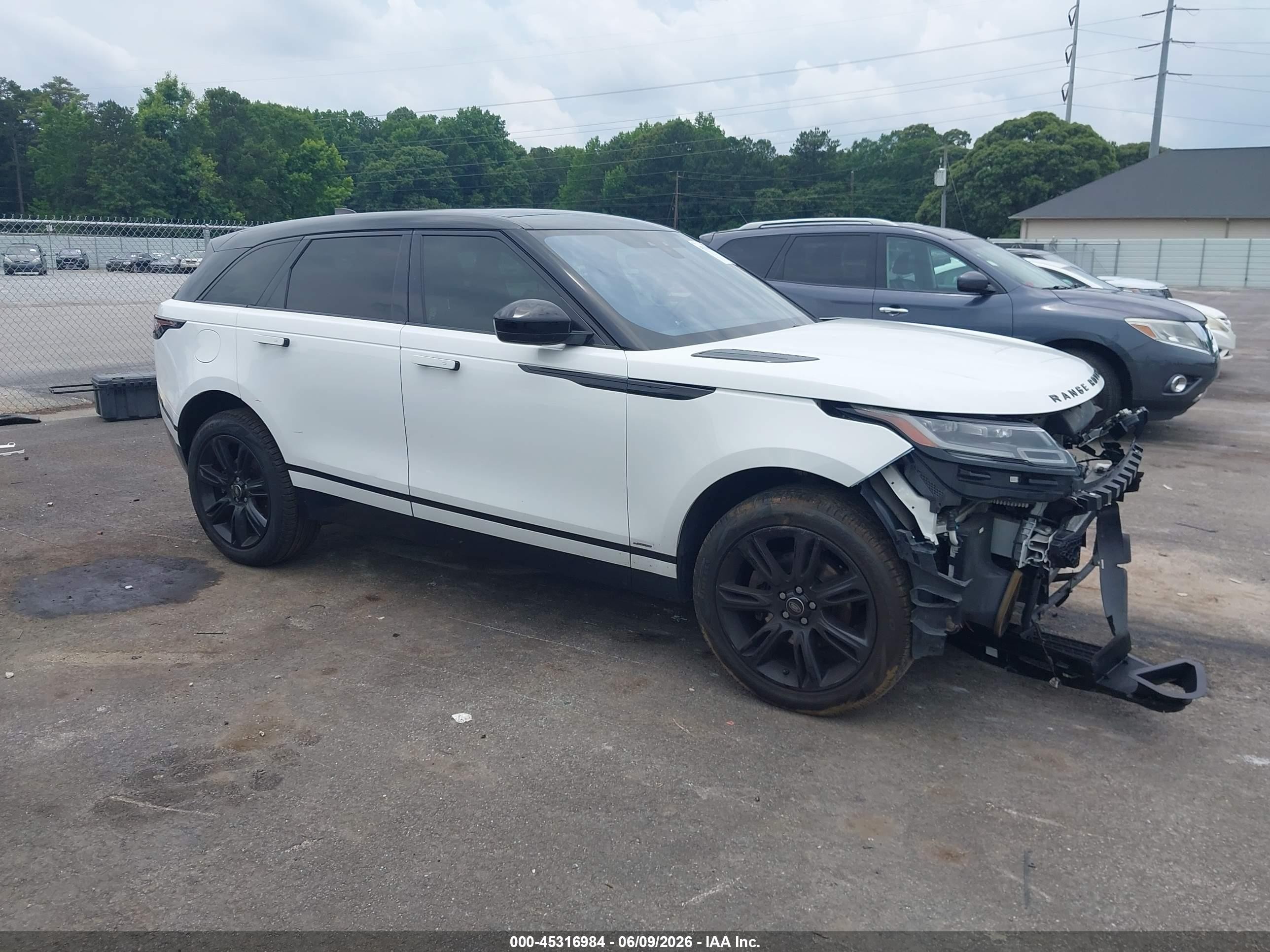 2019 Land Rover Range Rover Velar R-Dynamic SE, VIN SALYL2EX8KA206197 — Front end