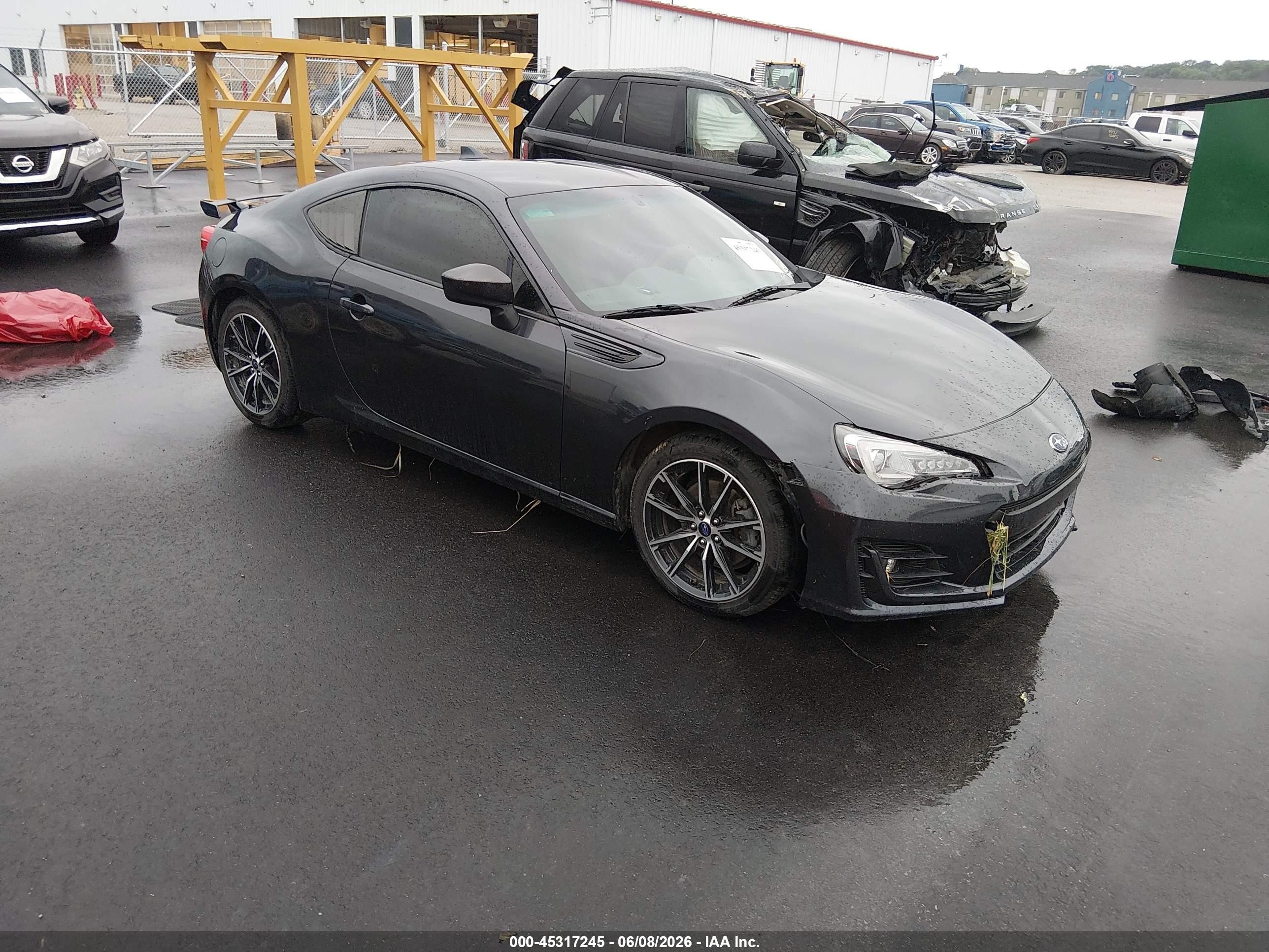 2017 Subaru BRZ Limited, VIN JF1ZCAC12H8600627 — Перед