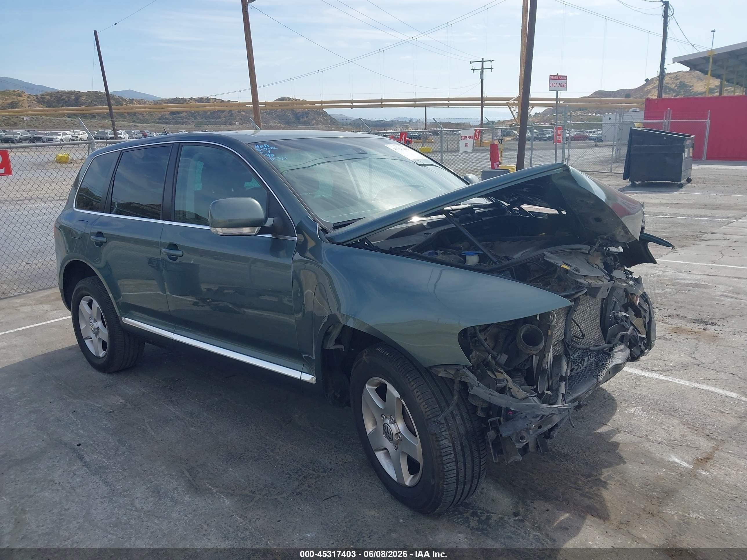 2006 Volkswagen Touareg 3.2L V6, VIN WVGZG77L16D004230 — Front end