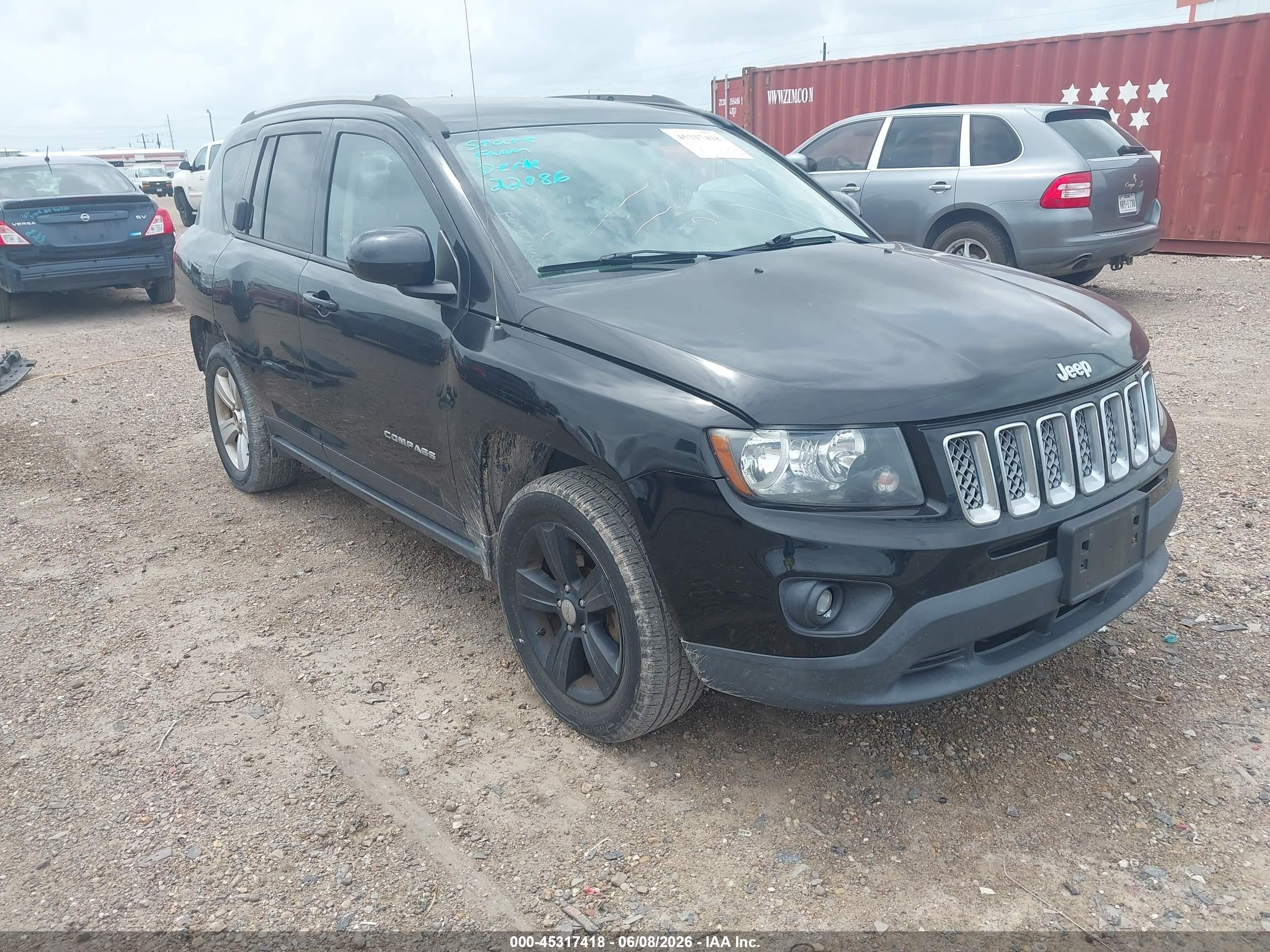 2017 Jeep Compass Latitude, VIN 1C4NJDEB2HD154590 — Rear end