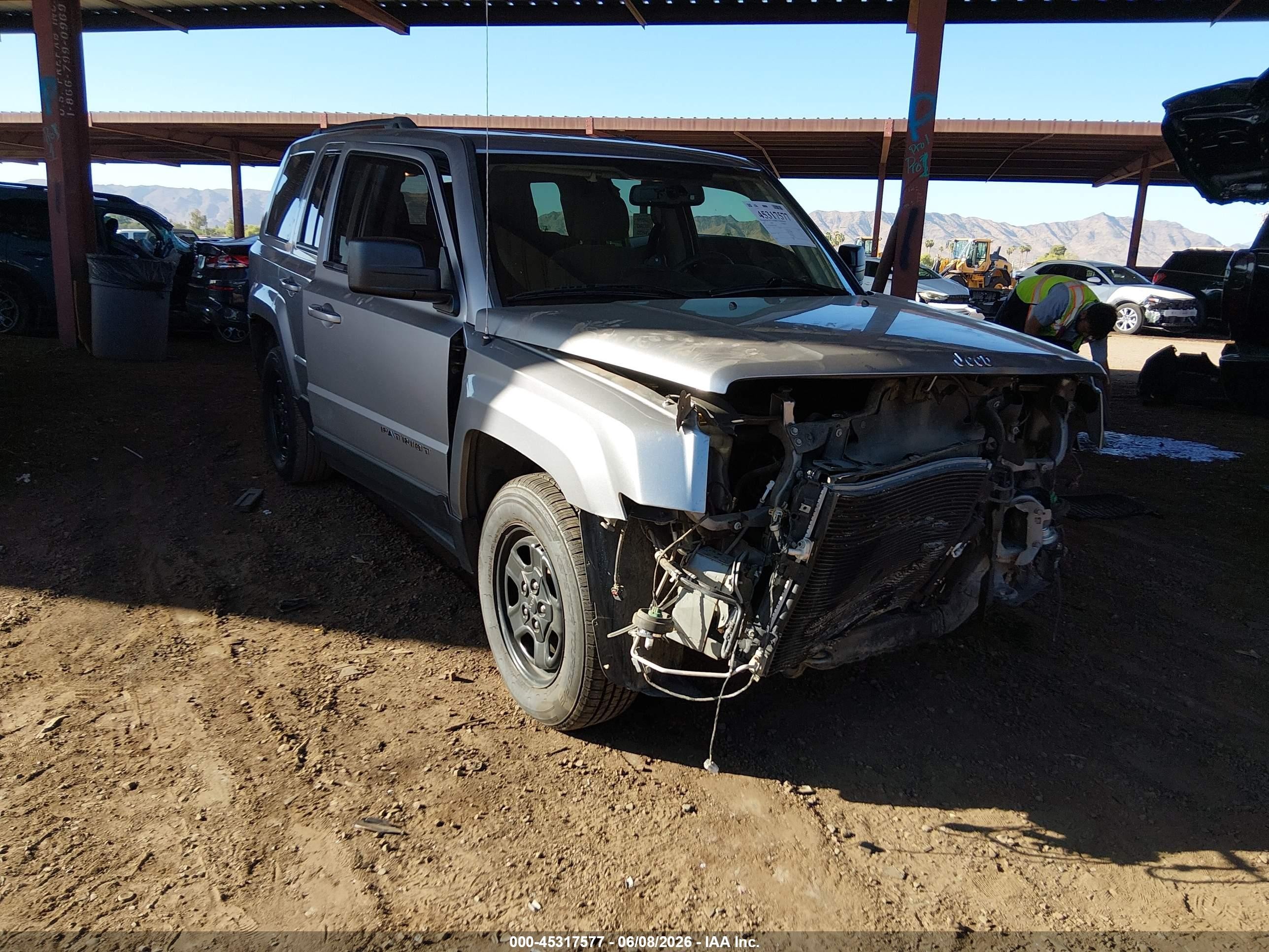 2017 Jeep Patriot Sport, VIN 1C4NJPBB3HD173400 — Front end