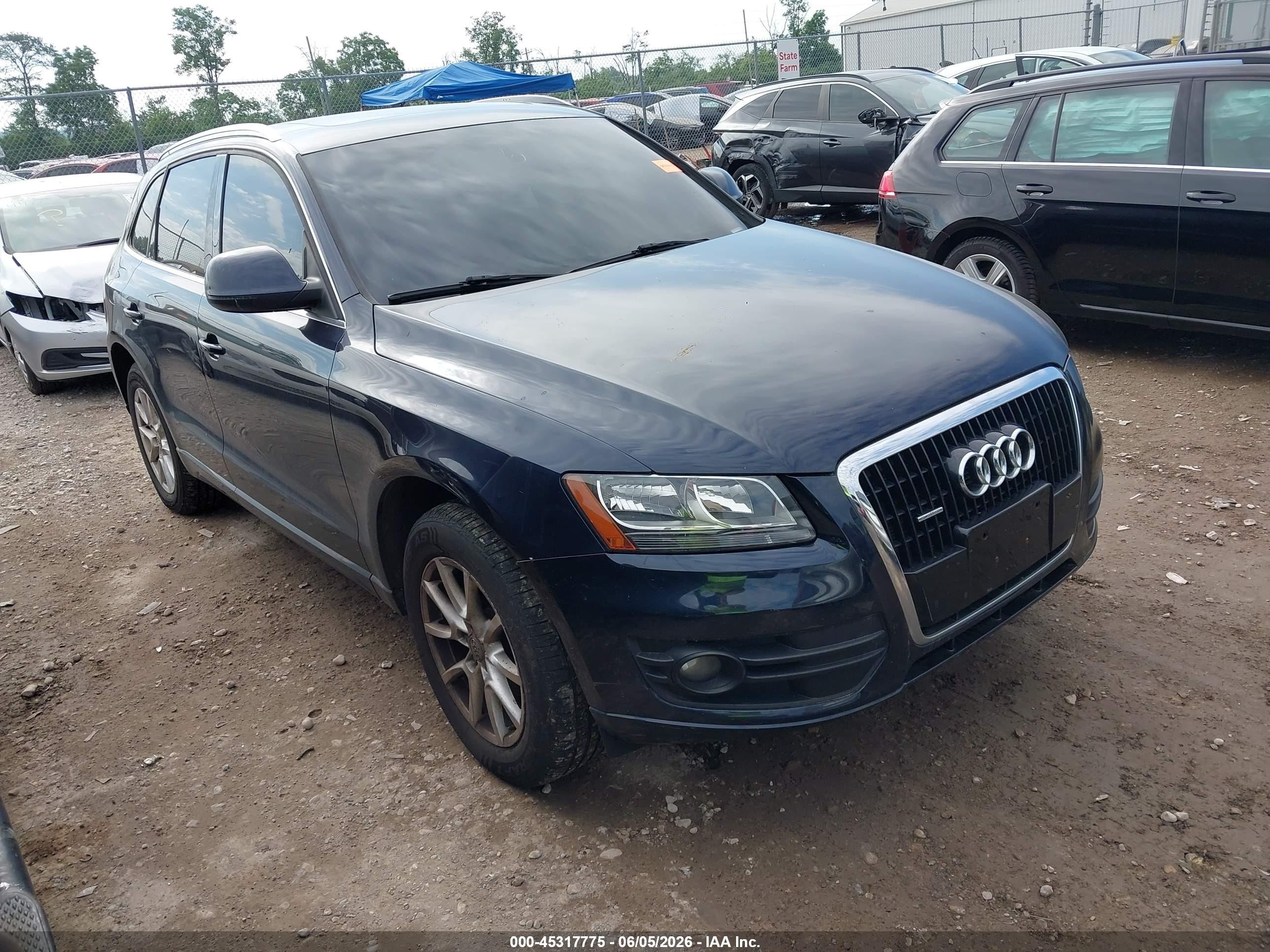 2010 Audi Q5 Premium, VIN WA1CKAFP7AA089962 — Normal wear