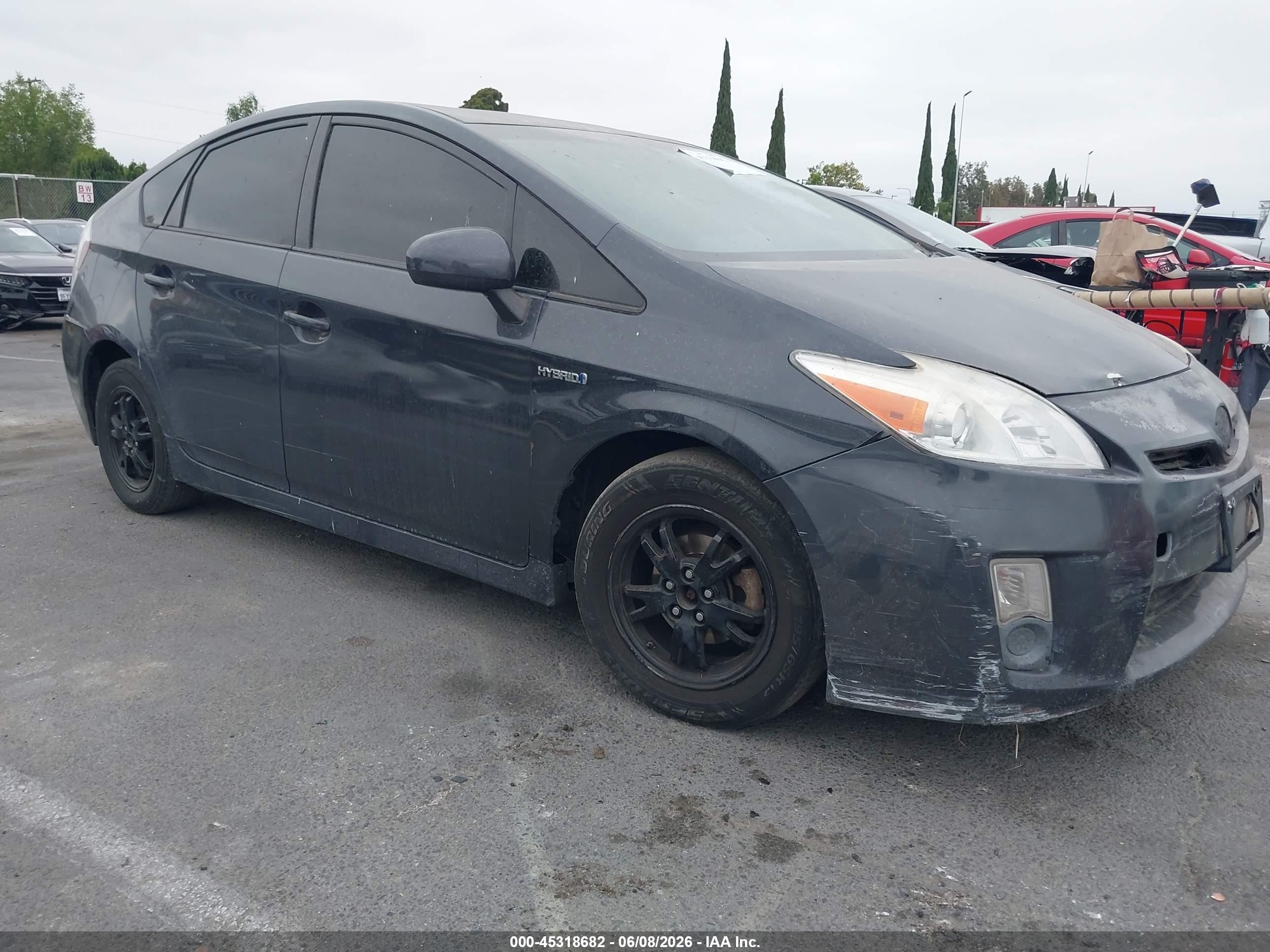 2013 Toyota Prius Four, VIN JTDKN3DU7D5661185 — Side