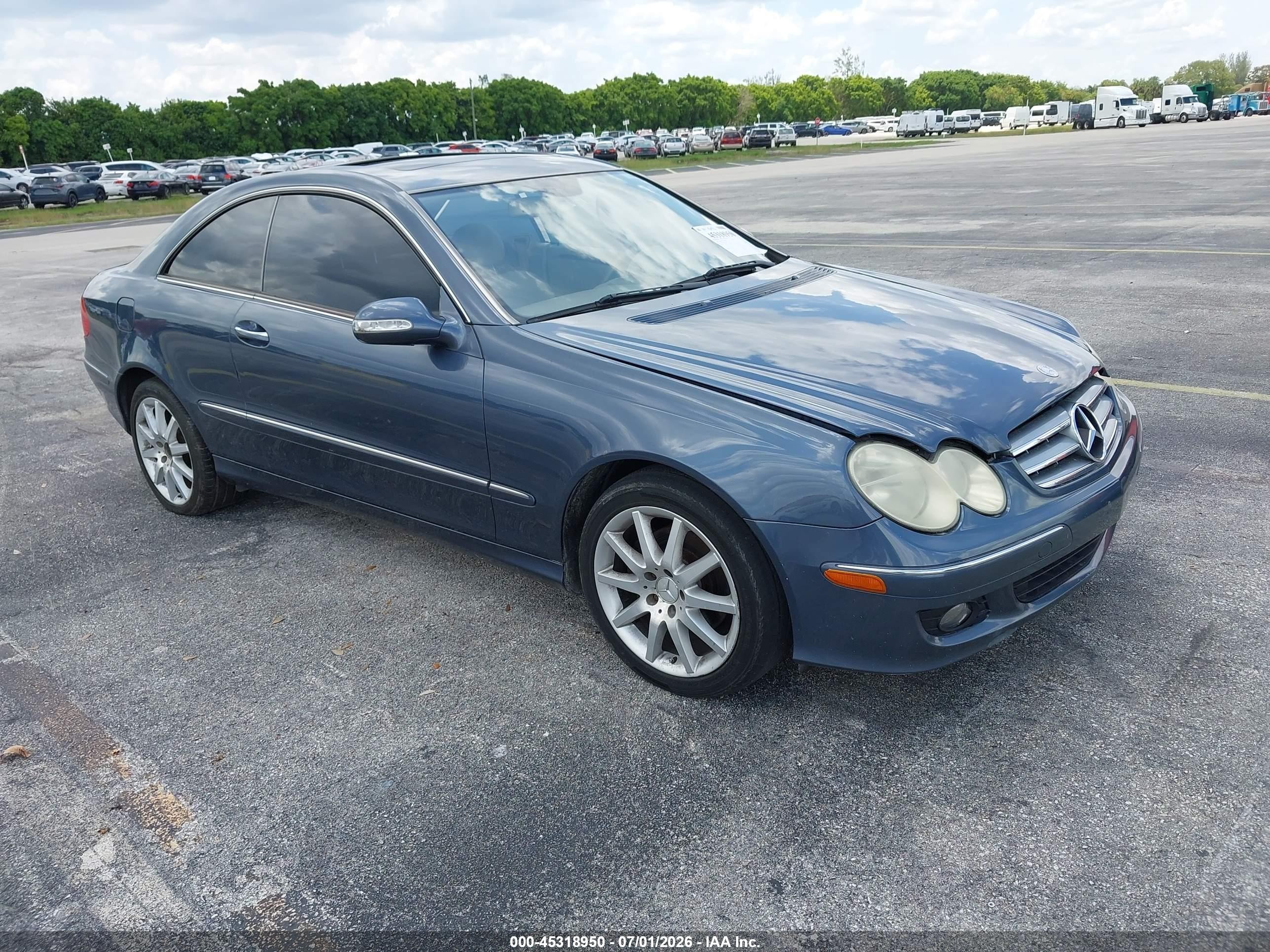 2006 Mercedes-Benz CLK 350, VIN WDBTJ56J86F189654 — Normal wear