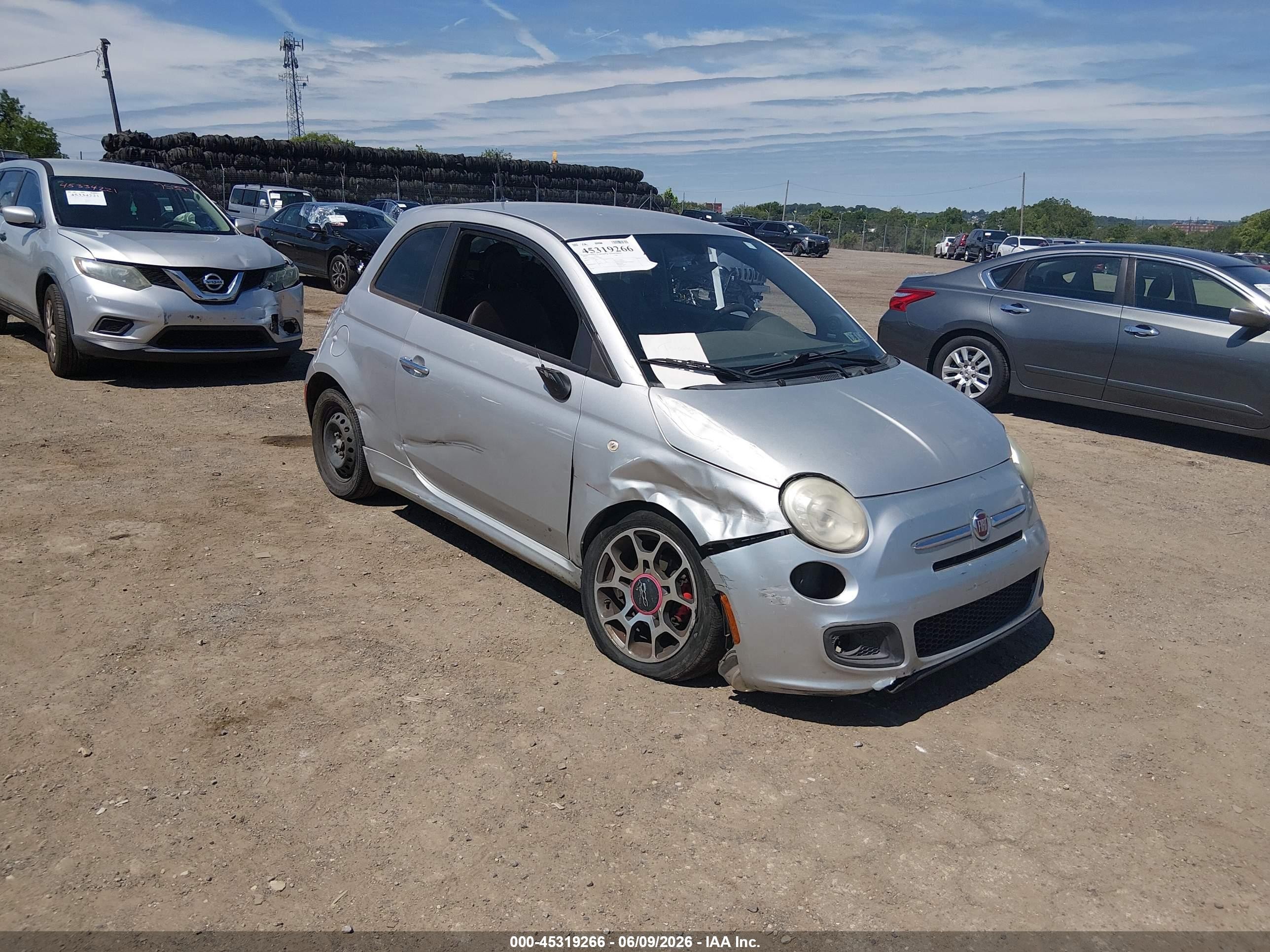 2012 FIAT 500 Sport, VIN 3C3CFFBR7CT110212 — Side