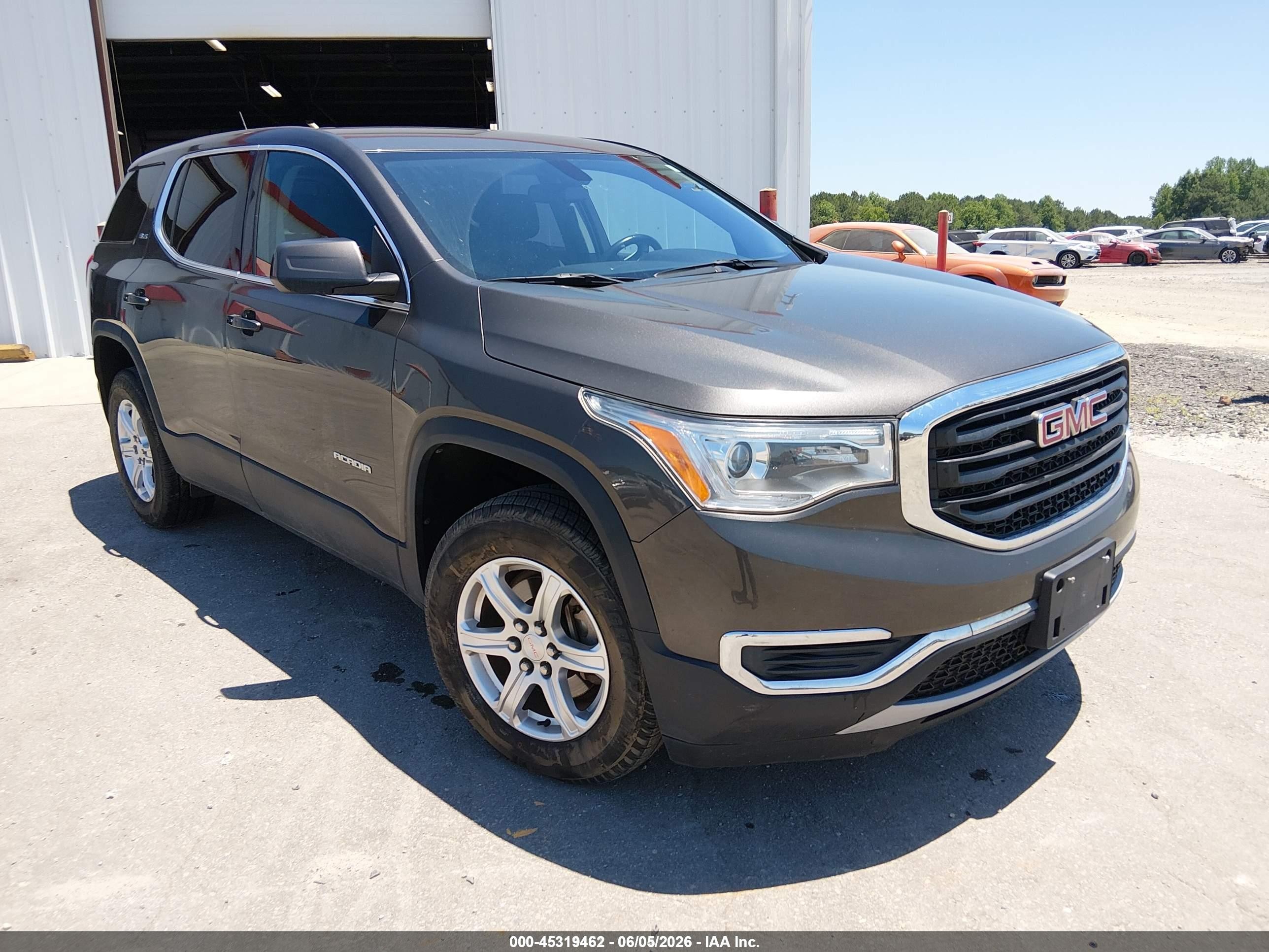 2019 GMC Acadia SLE, VIN 1GKKNRLAXKZ273338 — Normal wear