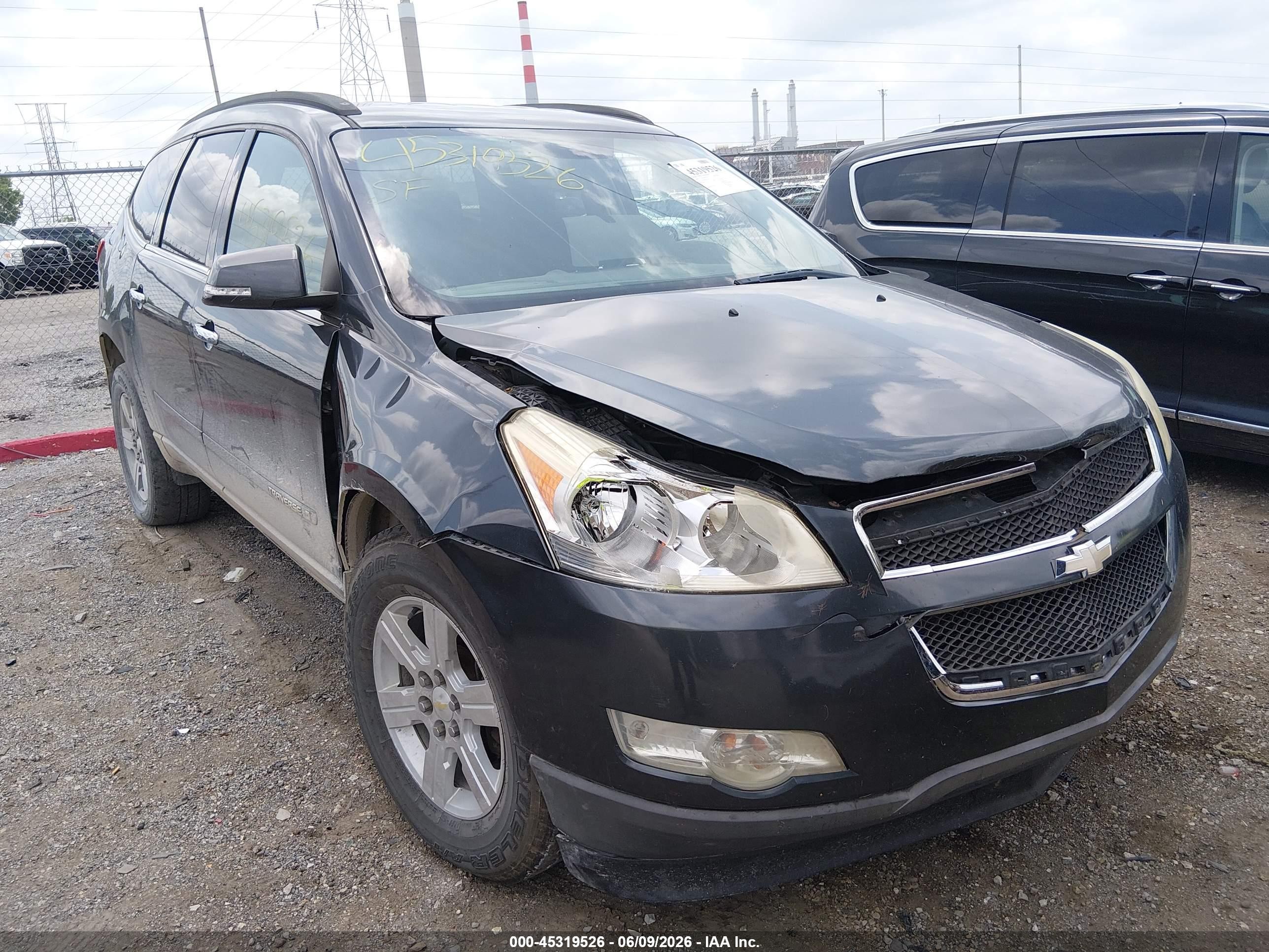 2009 Chevrolet Traverse 1LT, VIN 1GNER23D29S161710 — Front end