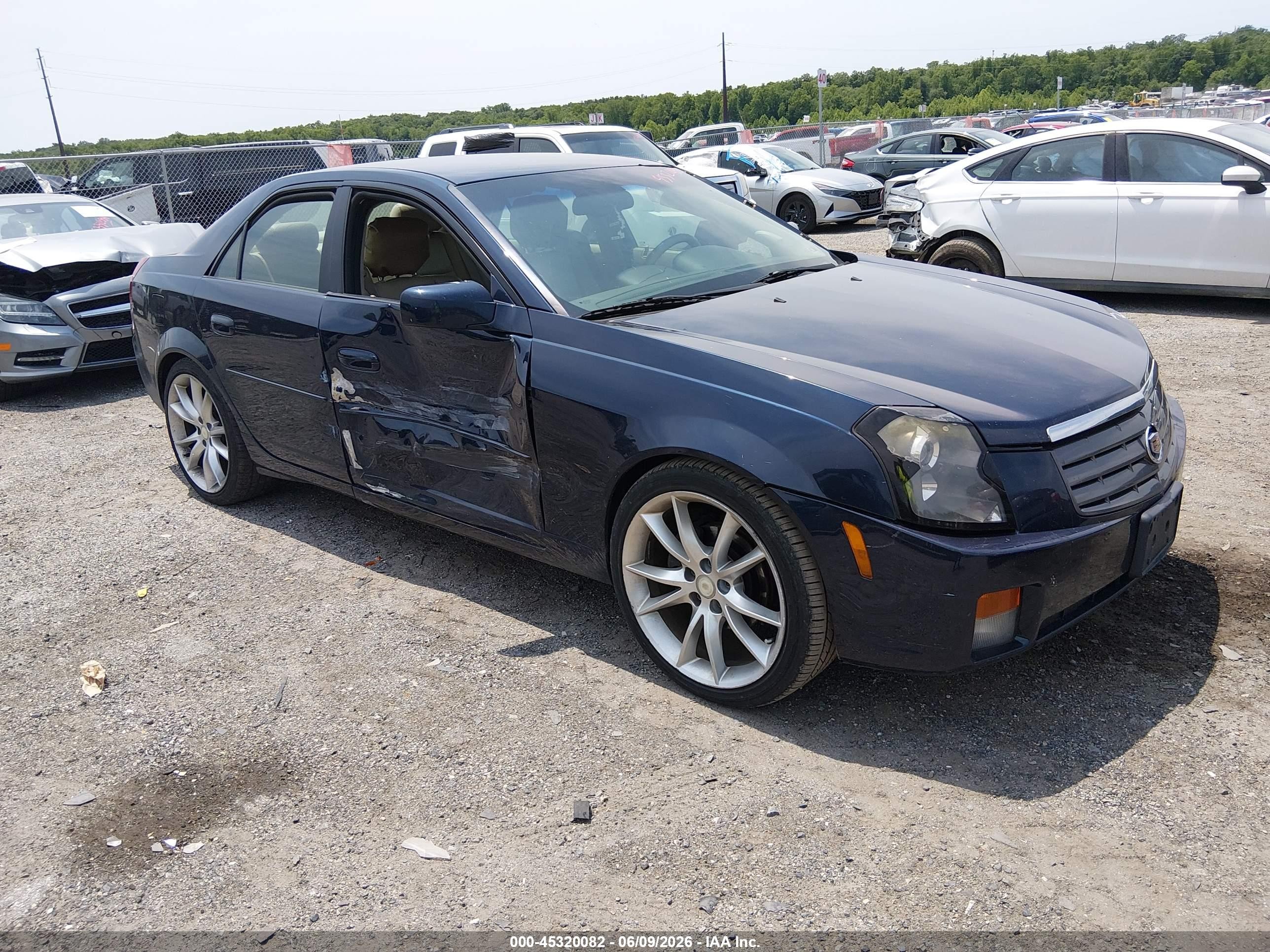 2004 Cadillac CTS, VIN 1G6DM577840123673 — Side