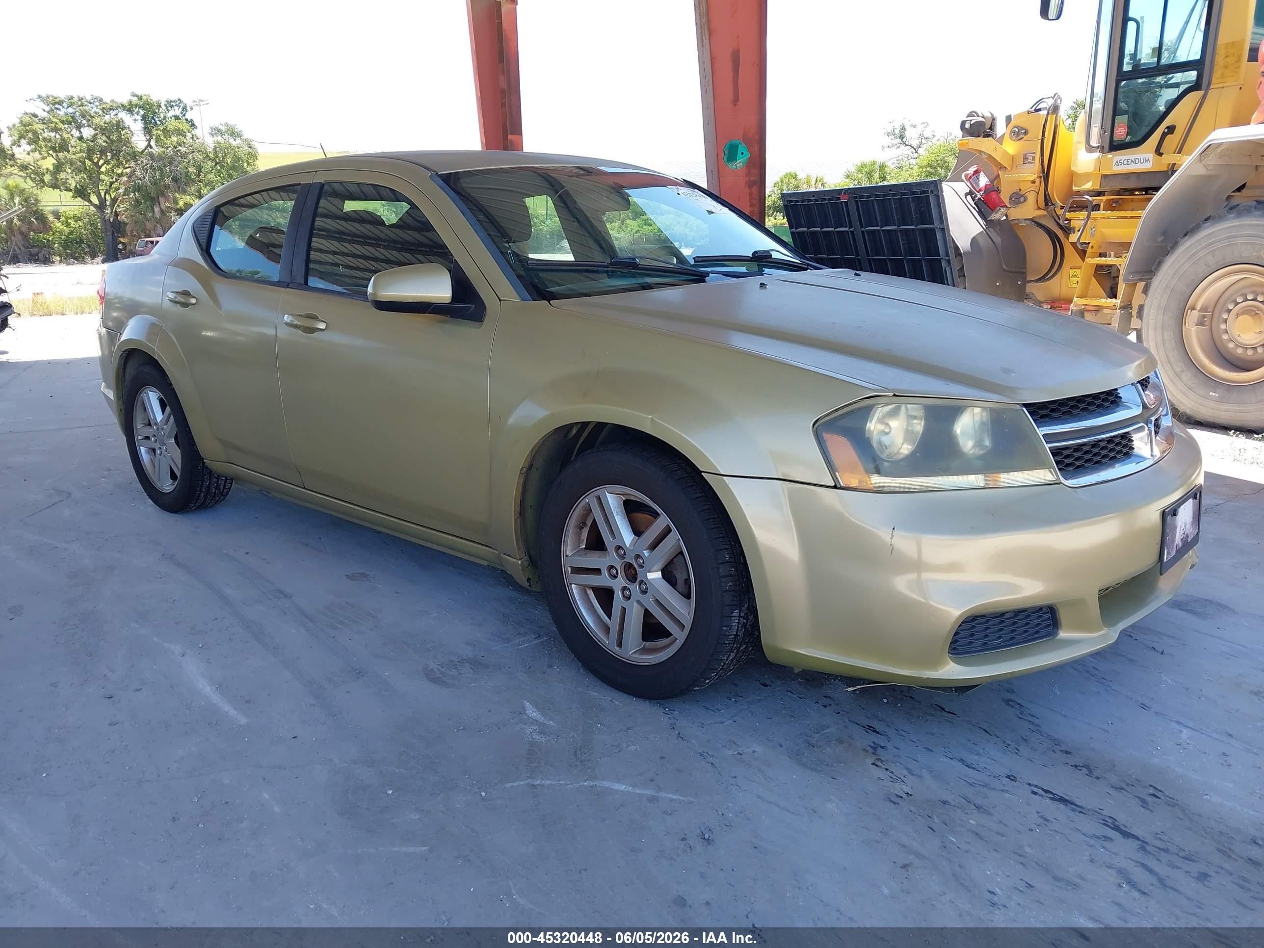 2012 Dodge Avenger SXT, VIN 1C3CDZCB1CN258588 — Normal wear