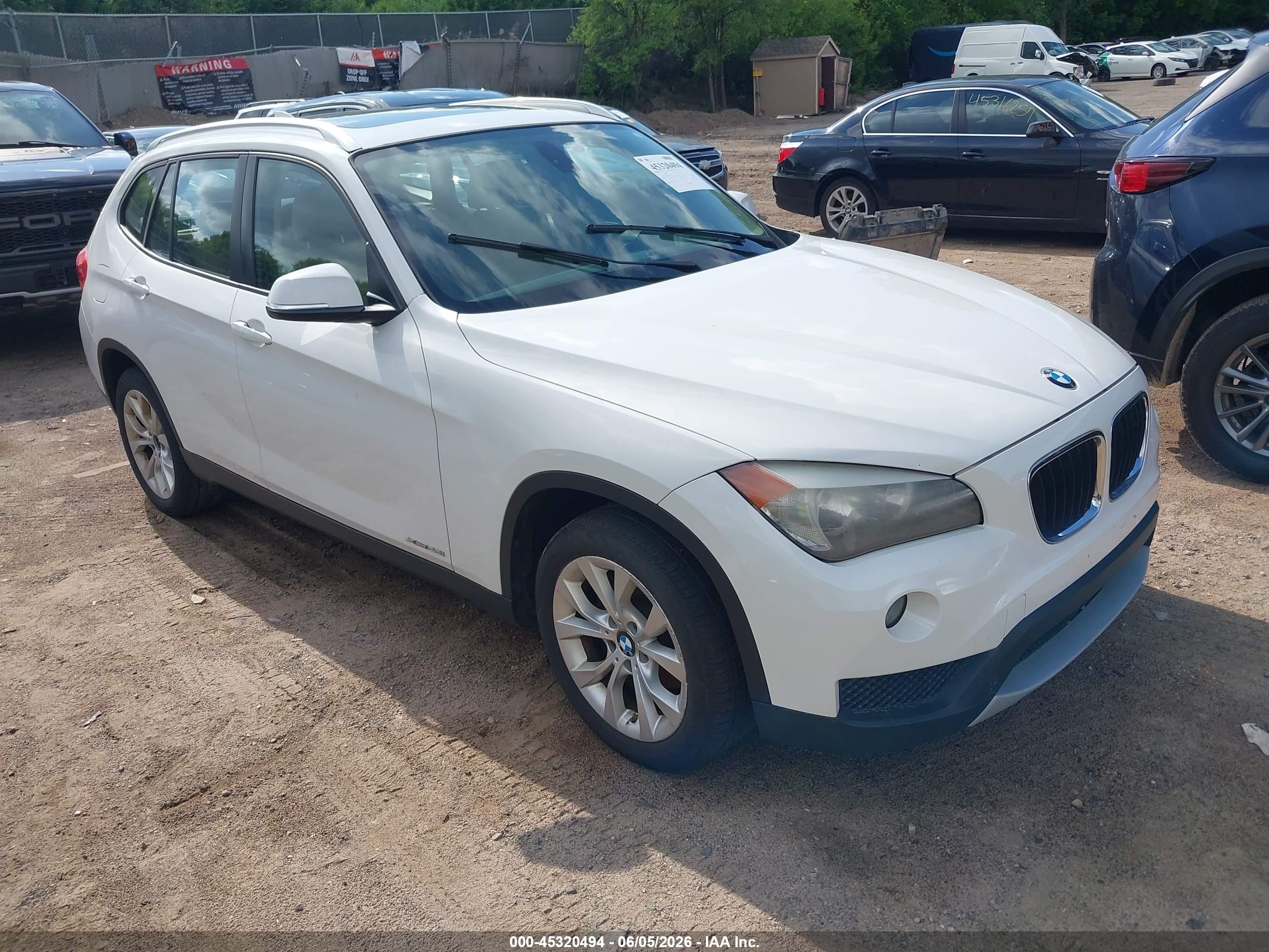 2013 BMW X1 xDrive28i, VIN WBAVL1C59DVR90288 — Normal wear