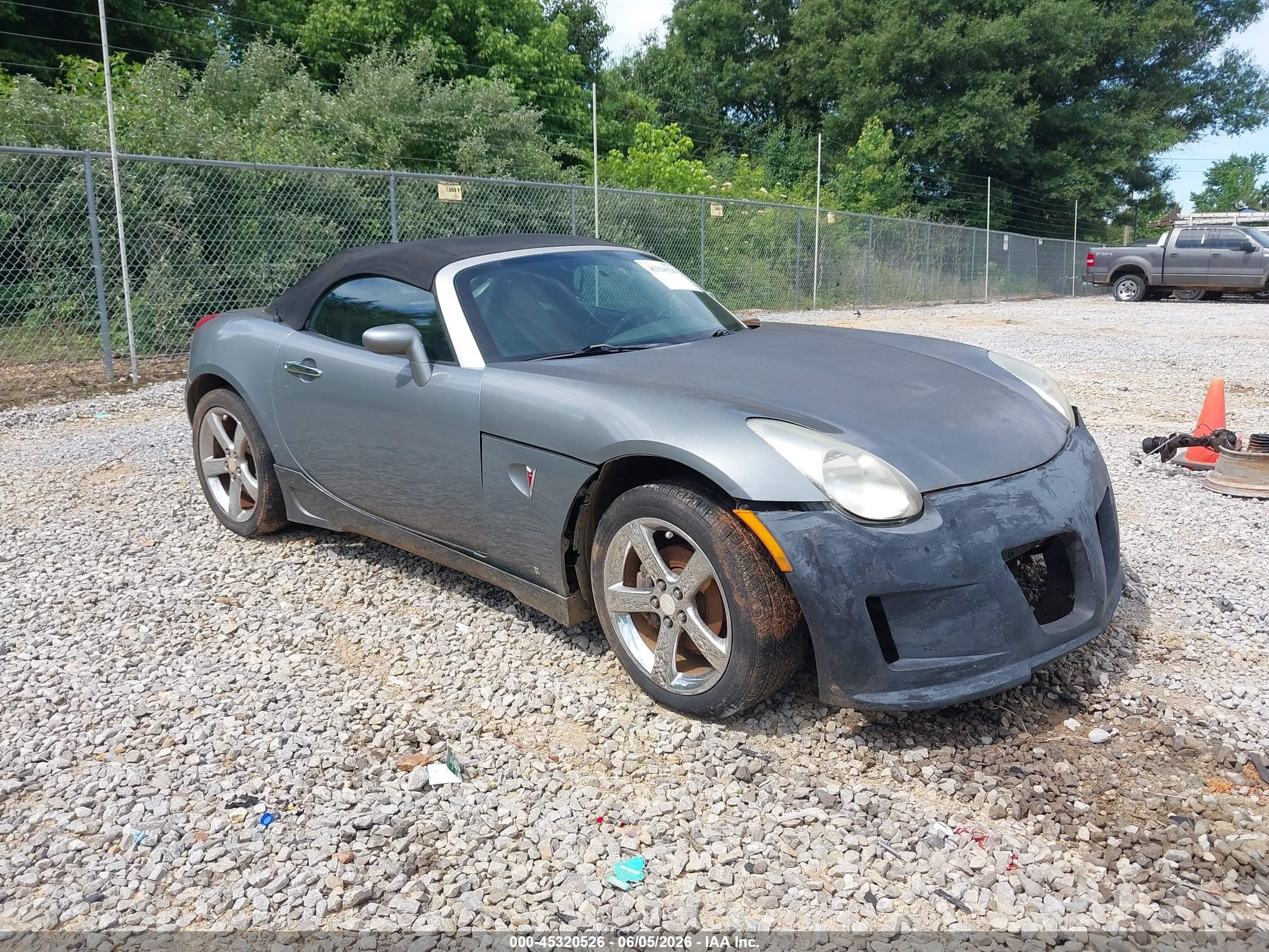 2007 Pontiac Solstice, VIN 1G2MB35B27Y127680 — Normal wear