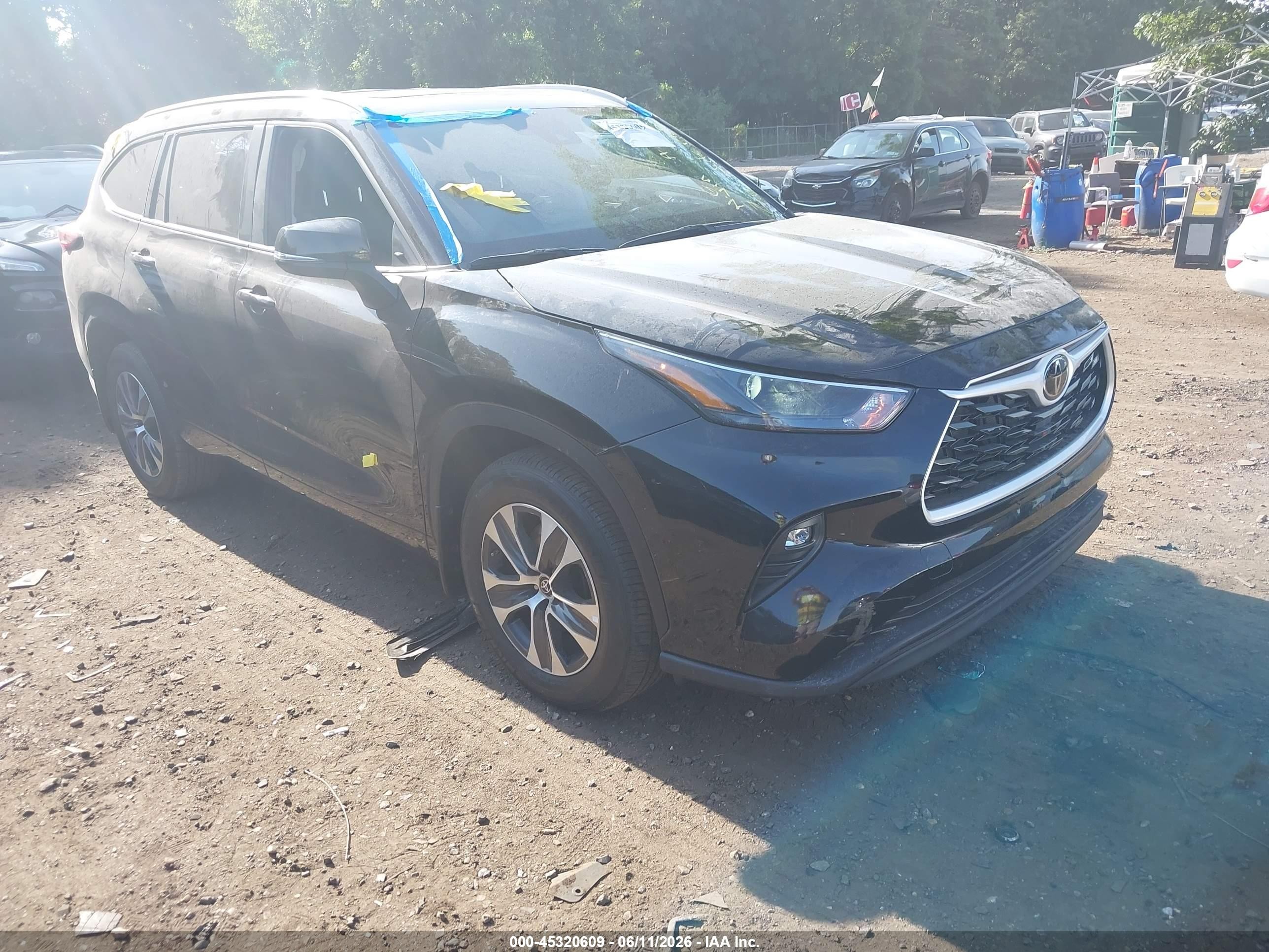 2023 Toyota Highlander XSE, VIN 5TDKDRBH5PS526345 — Auction photo