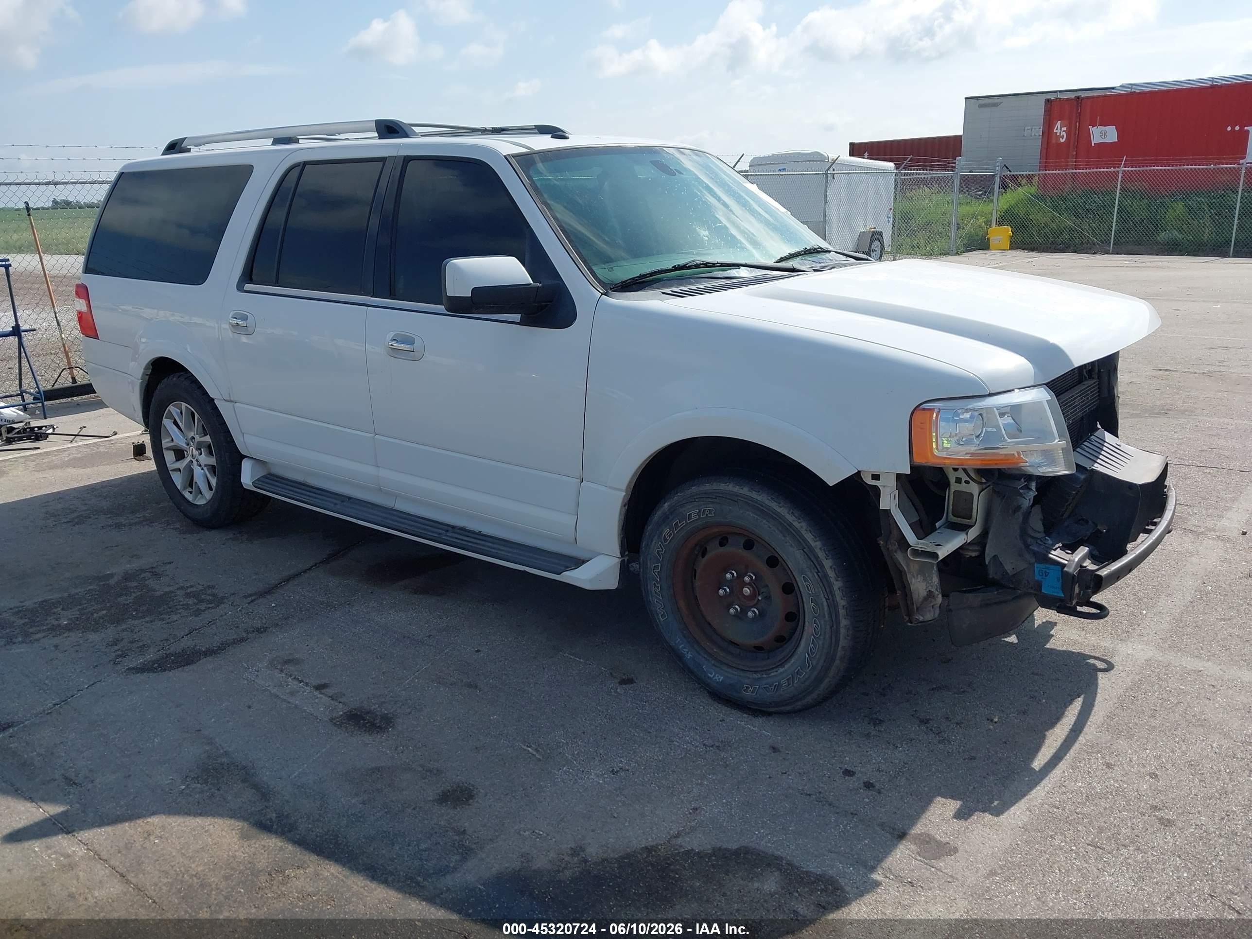 2017 Ford Expedition Max Limited, VIN 1FMJK2AT4HEA04517 — Front end