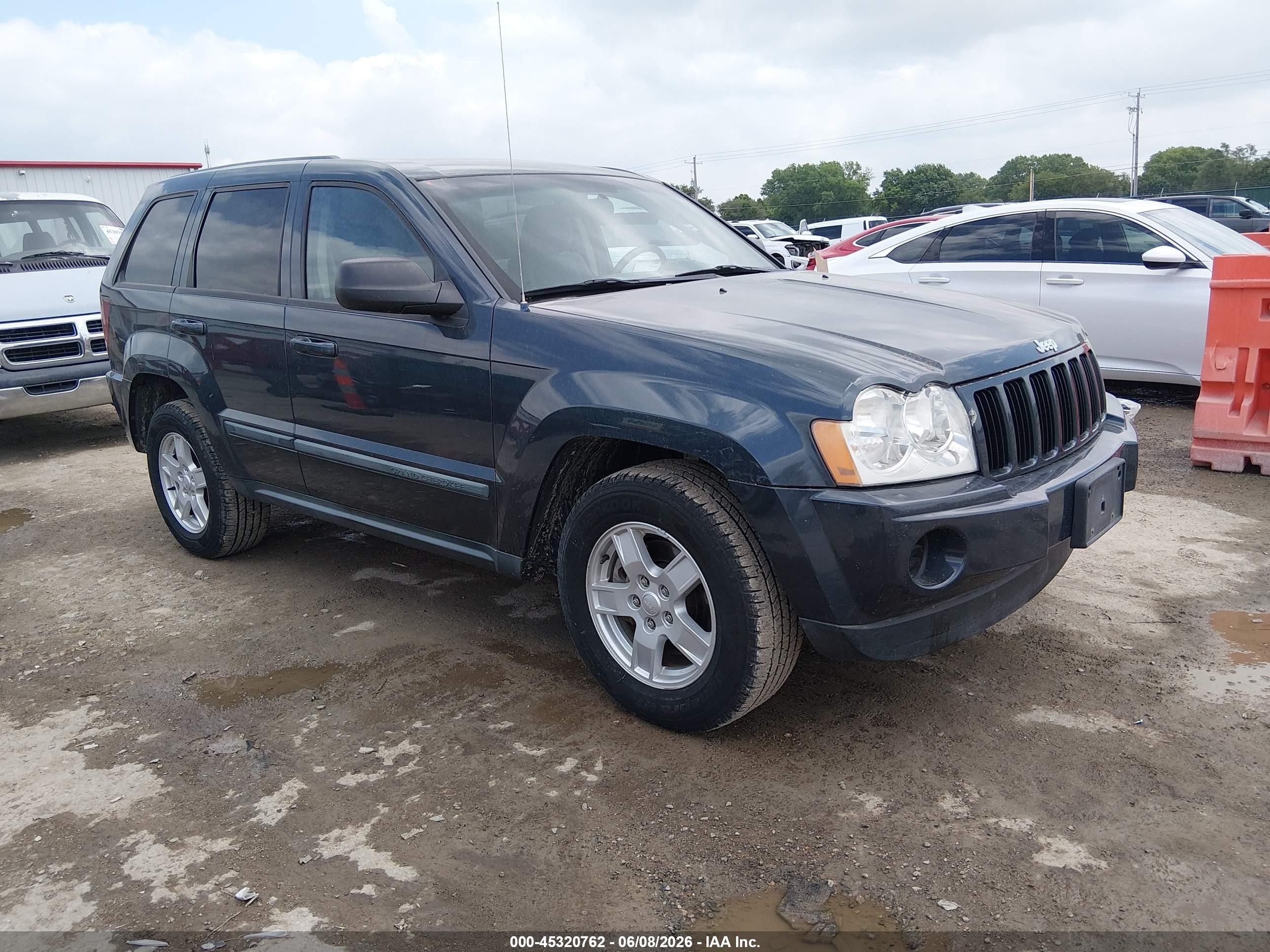 2007 Jeep Grand Cherokee Laredo, VIN 1J8GR48K67C639311 — Hail